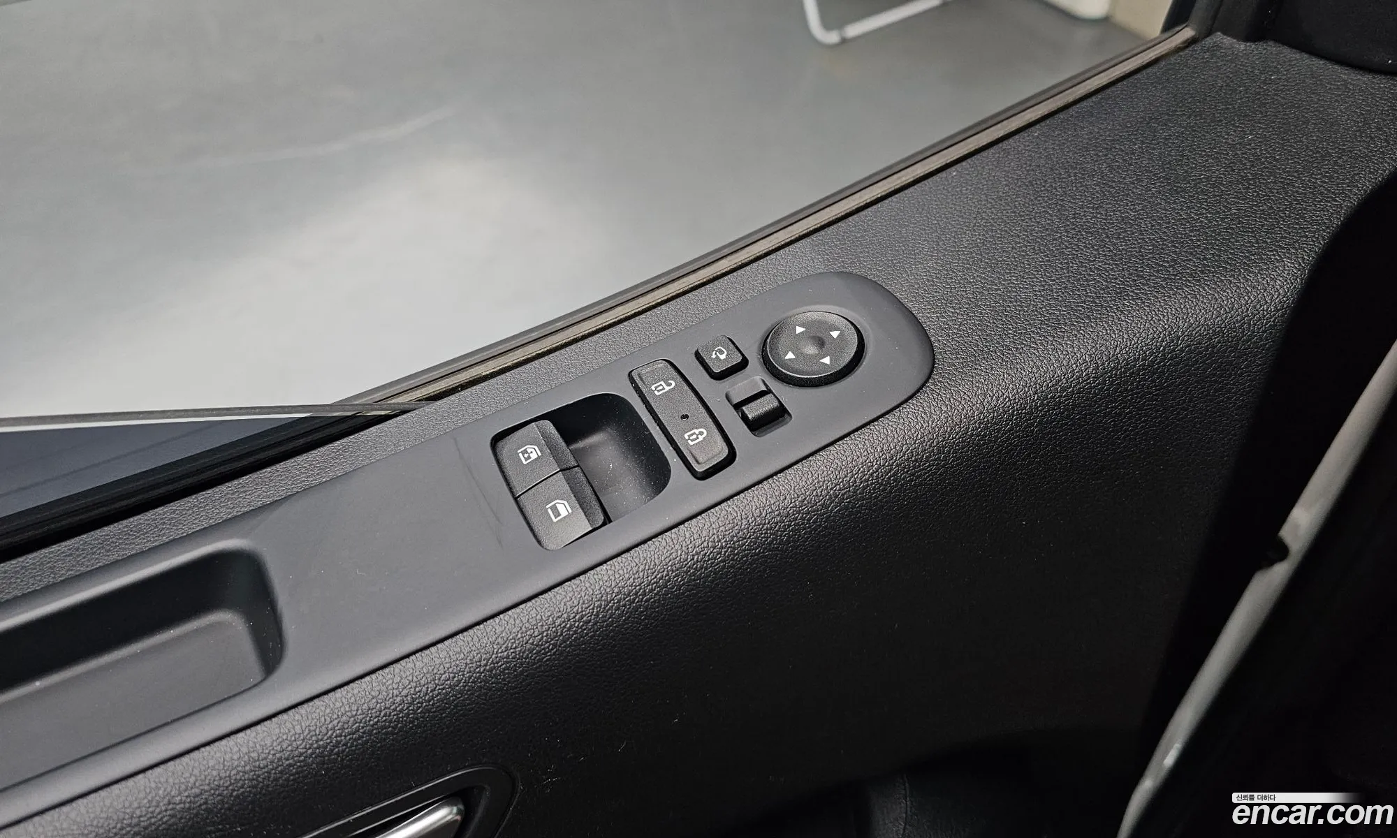 Hyundai Staria 2023 KMFYCX73BRU158069 — 2