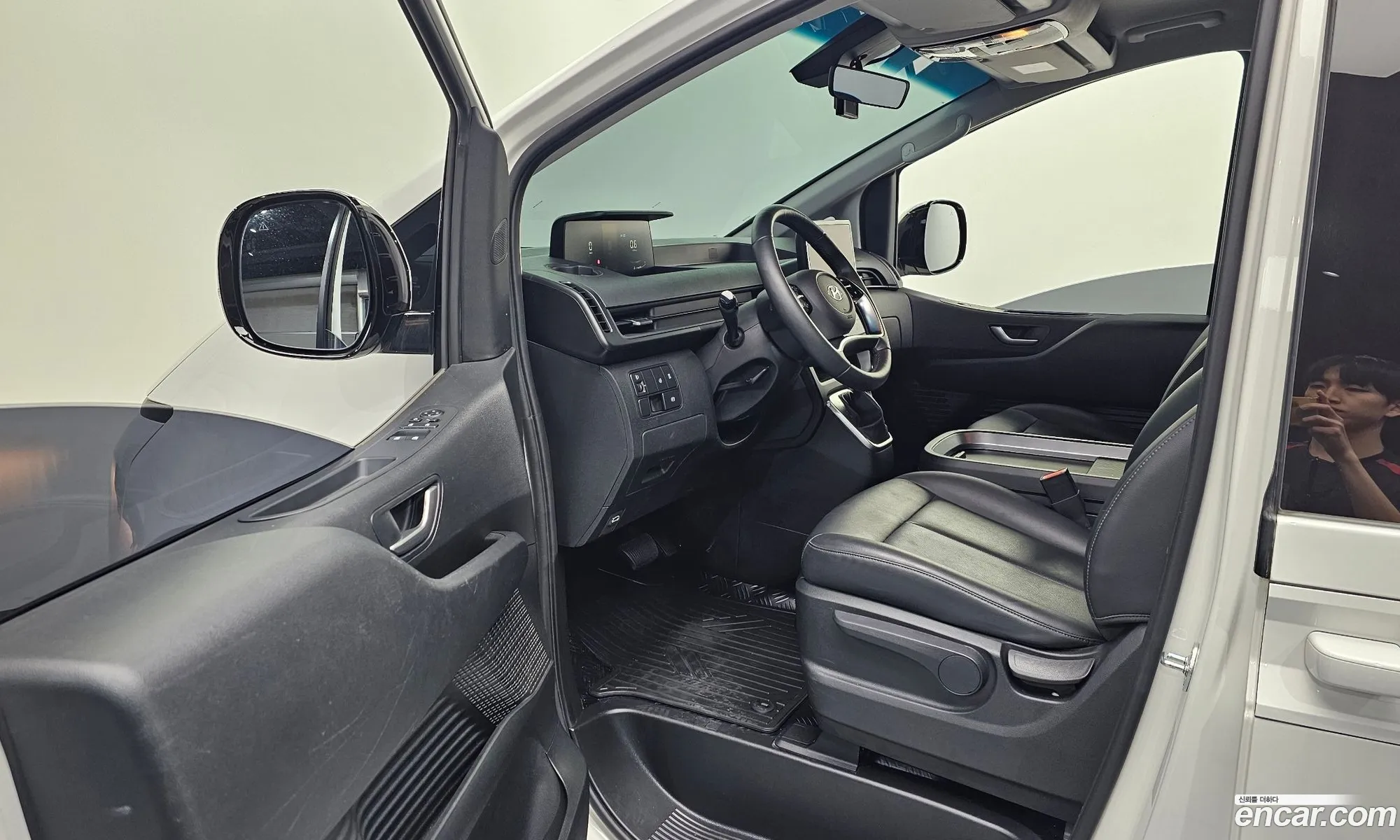 Hyundai Staria 2023 KMFYCX73BRU158069 — 10