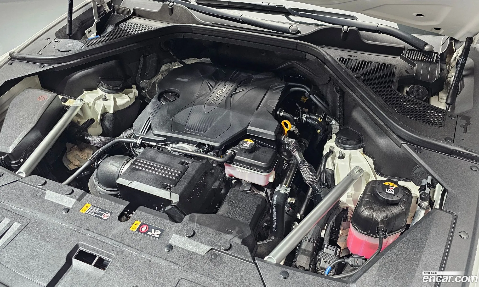 Genesis GV80 2024 KMTHA81BDRU240302 — 3