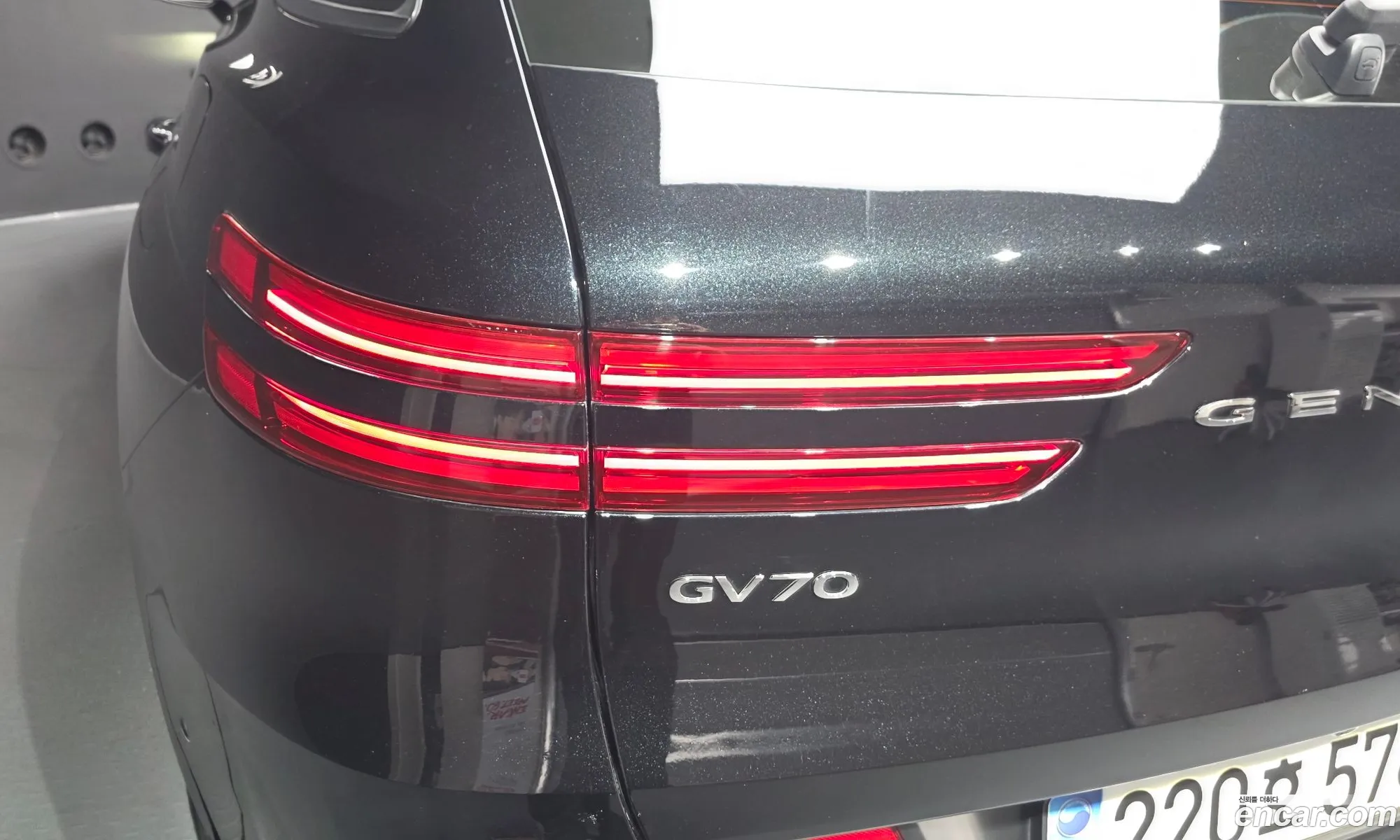 Genesis GV70 2023 KMTMA81BBPU129404 — 24