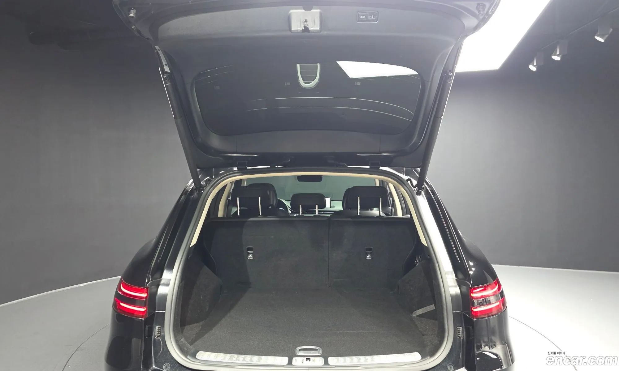 Genesis GV70 2023 KMTMA81BBPU129404 — 9