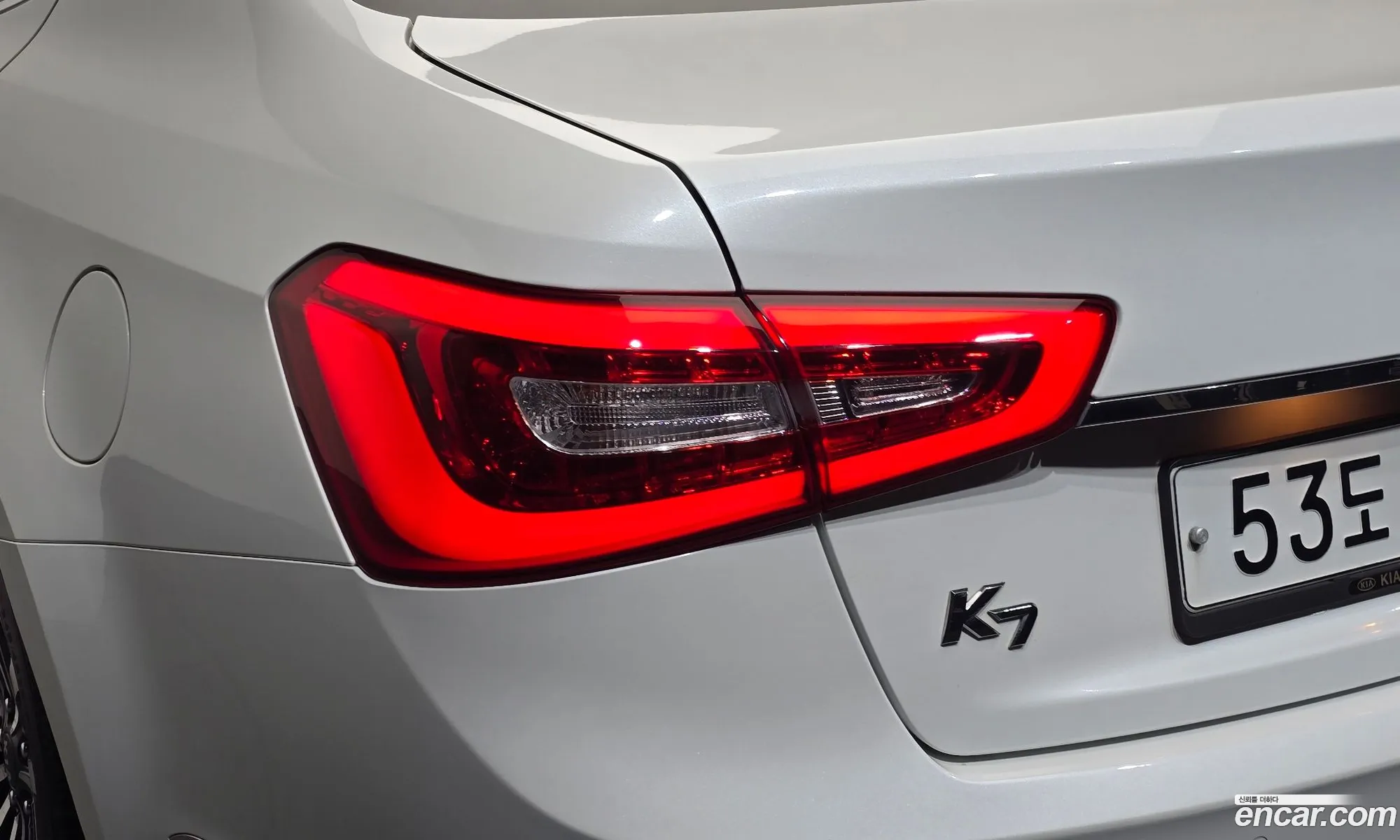 Kia K7 2013 KNALL418BDA137243 — 12