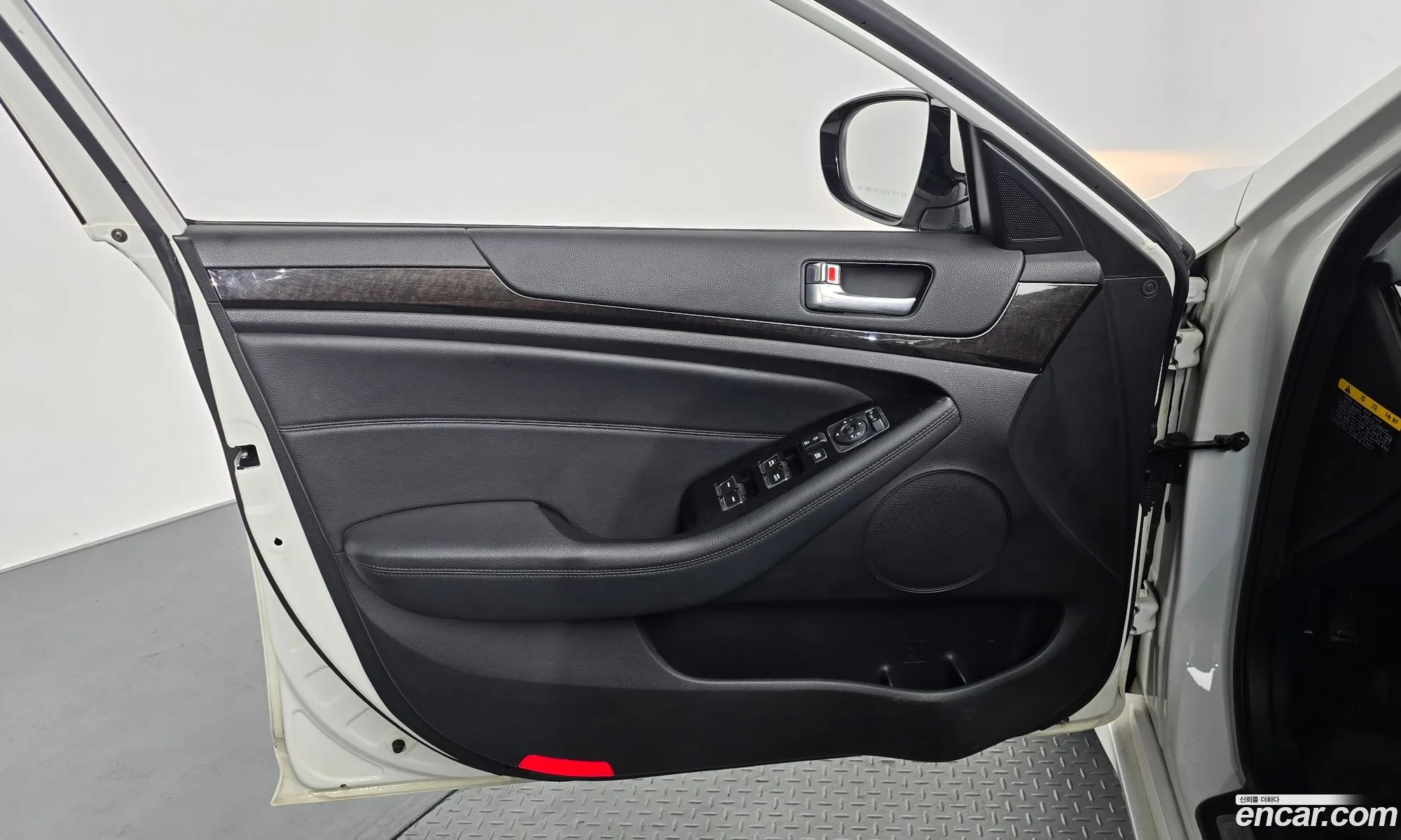 Kia K7 2013 KNALL418BDA137243 — 6