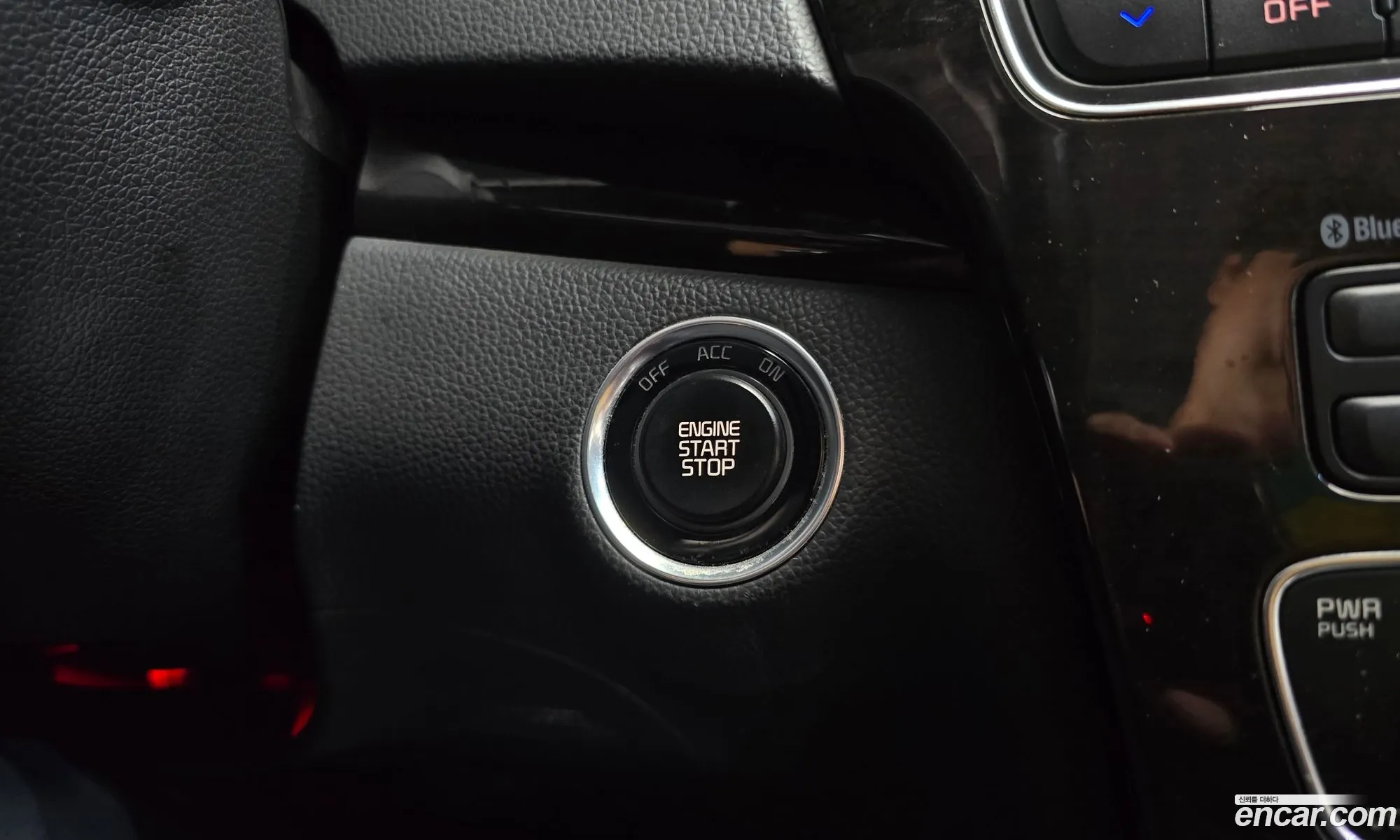 Kia K7 2013 KNALL418BDA137243 — 3