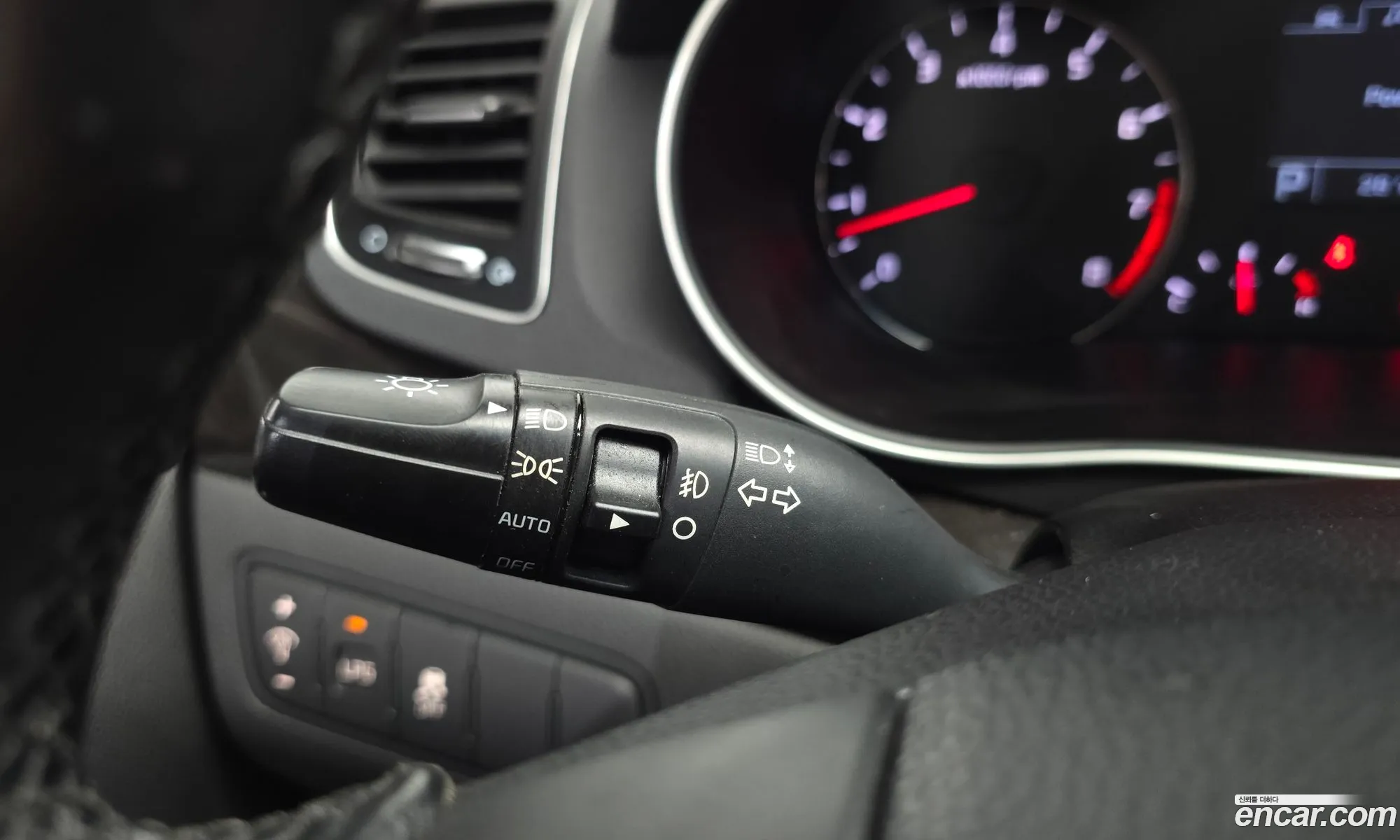Kia K7 2013 KNALL418BDA137243 — 33