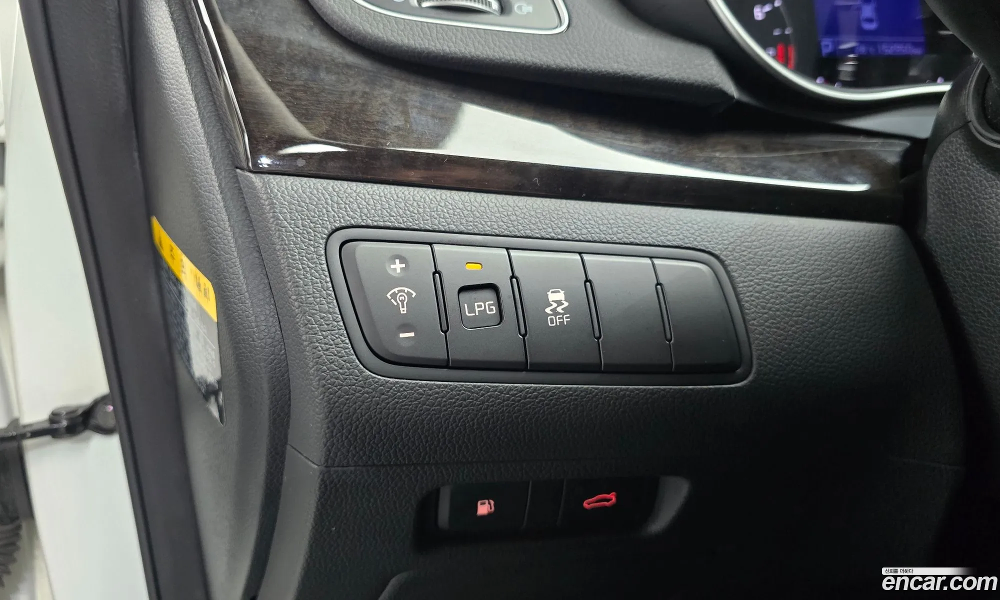 Kia K7 2013 KNALL418BDA137243 — 15