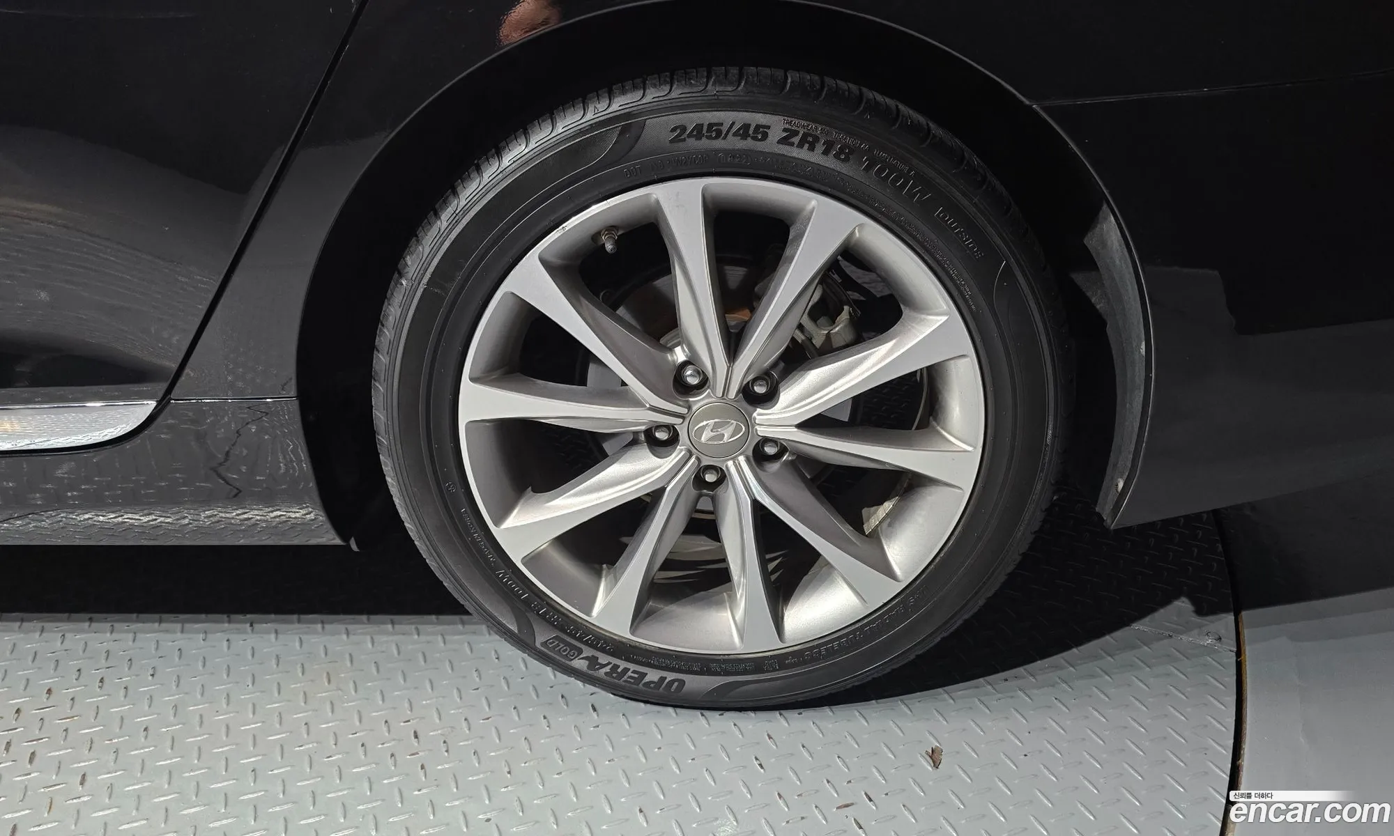 Hyundai Grandeur HG 2016 — 31
