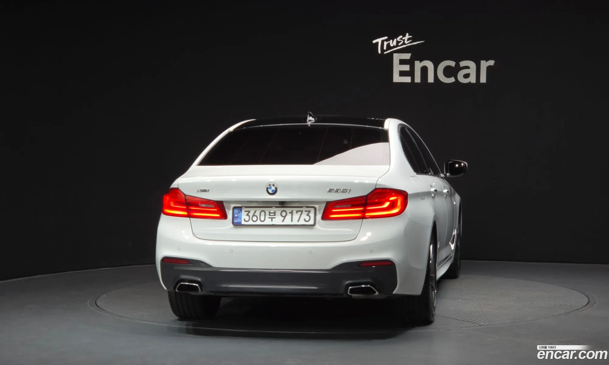BMW 5 Series 2017 — 32
