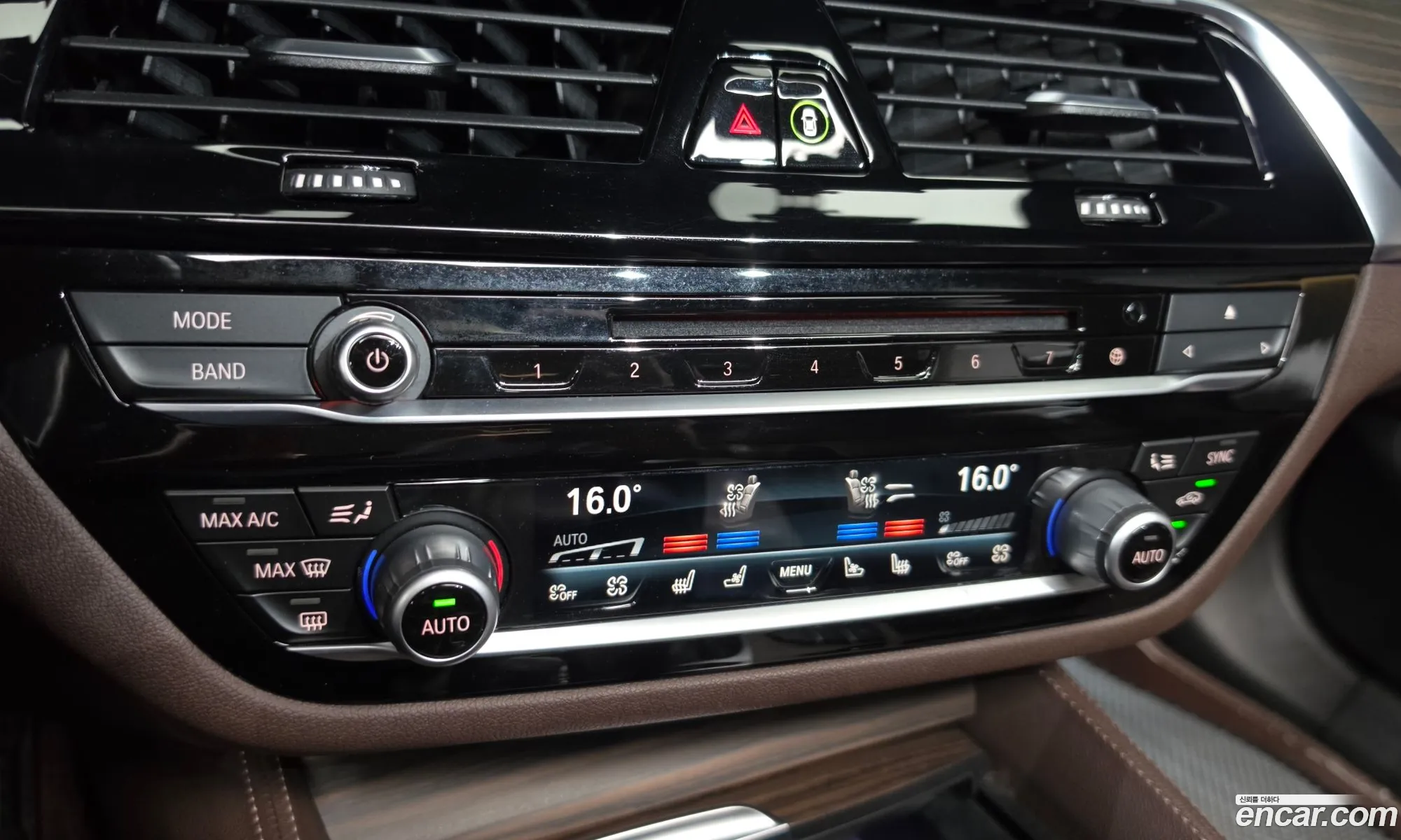 BMW 5 Series 2017 — 24