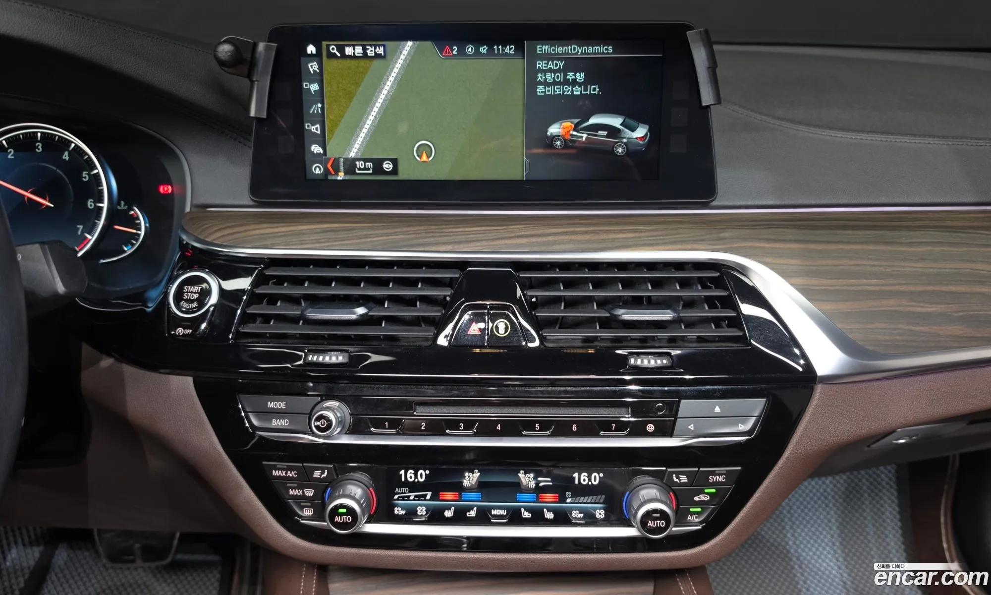 BMW 5 Series 2017 — 22