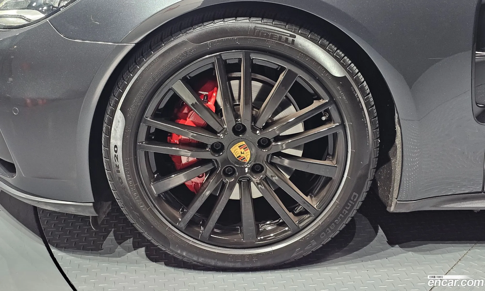 Porsche Panamera 2018 WP0AA2970JL105425 — 3