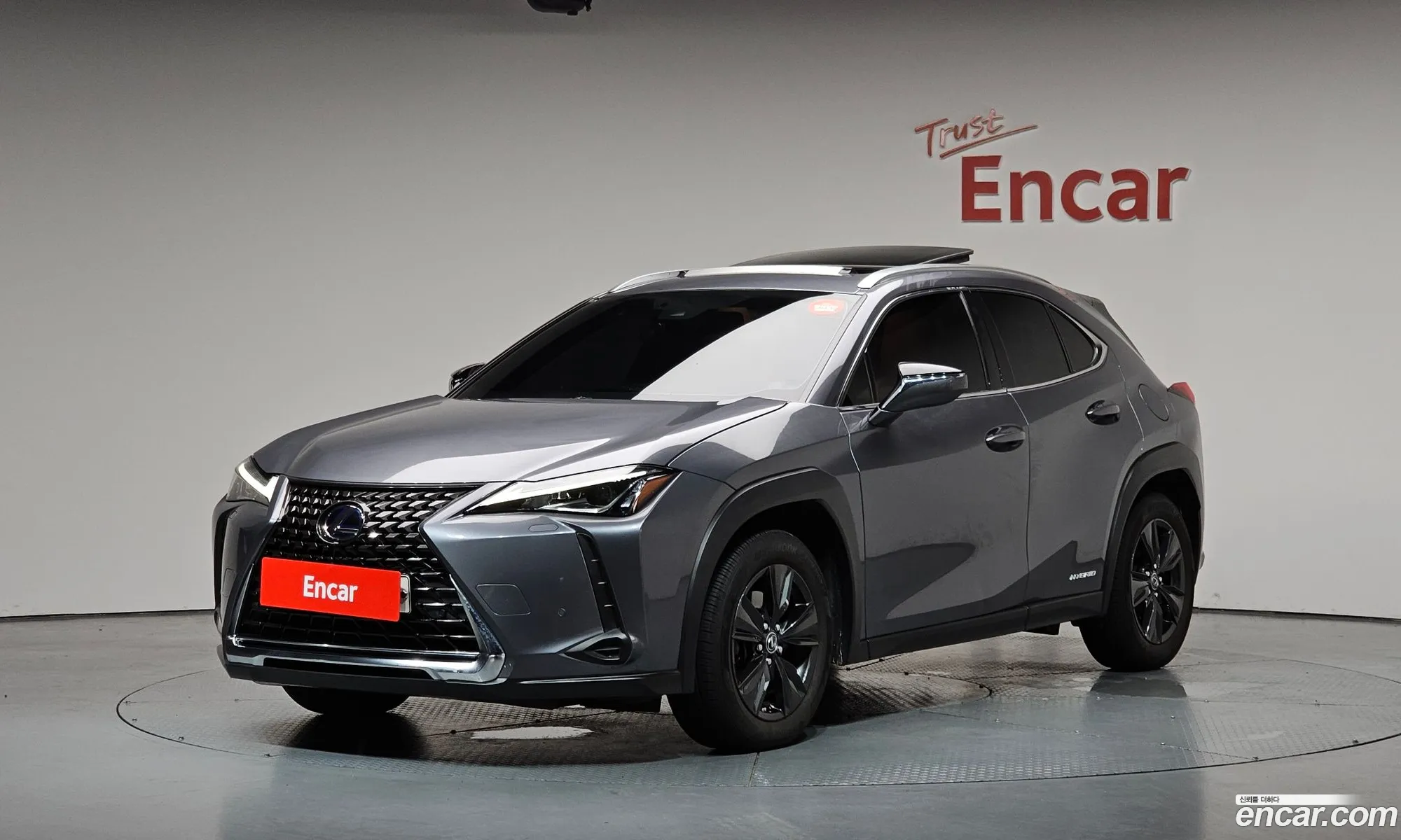 Lexus UX250h 2019 — 4
