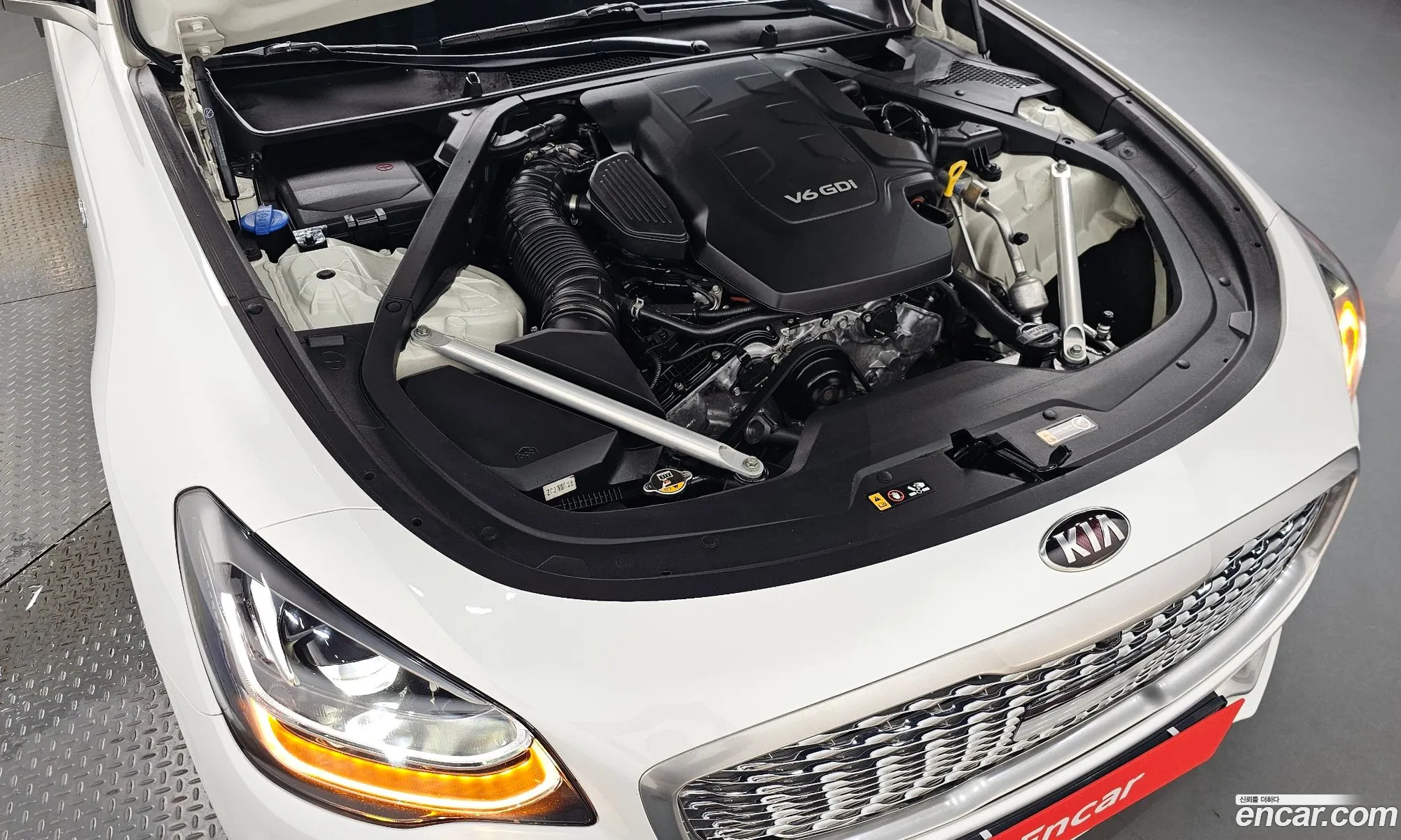 Kia The K9 2018 KNAS2418DKS002902 — 7