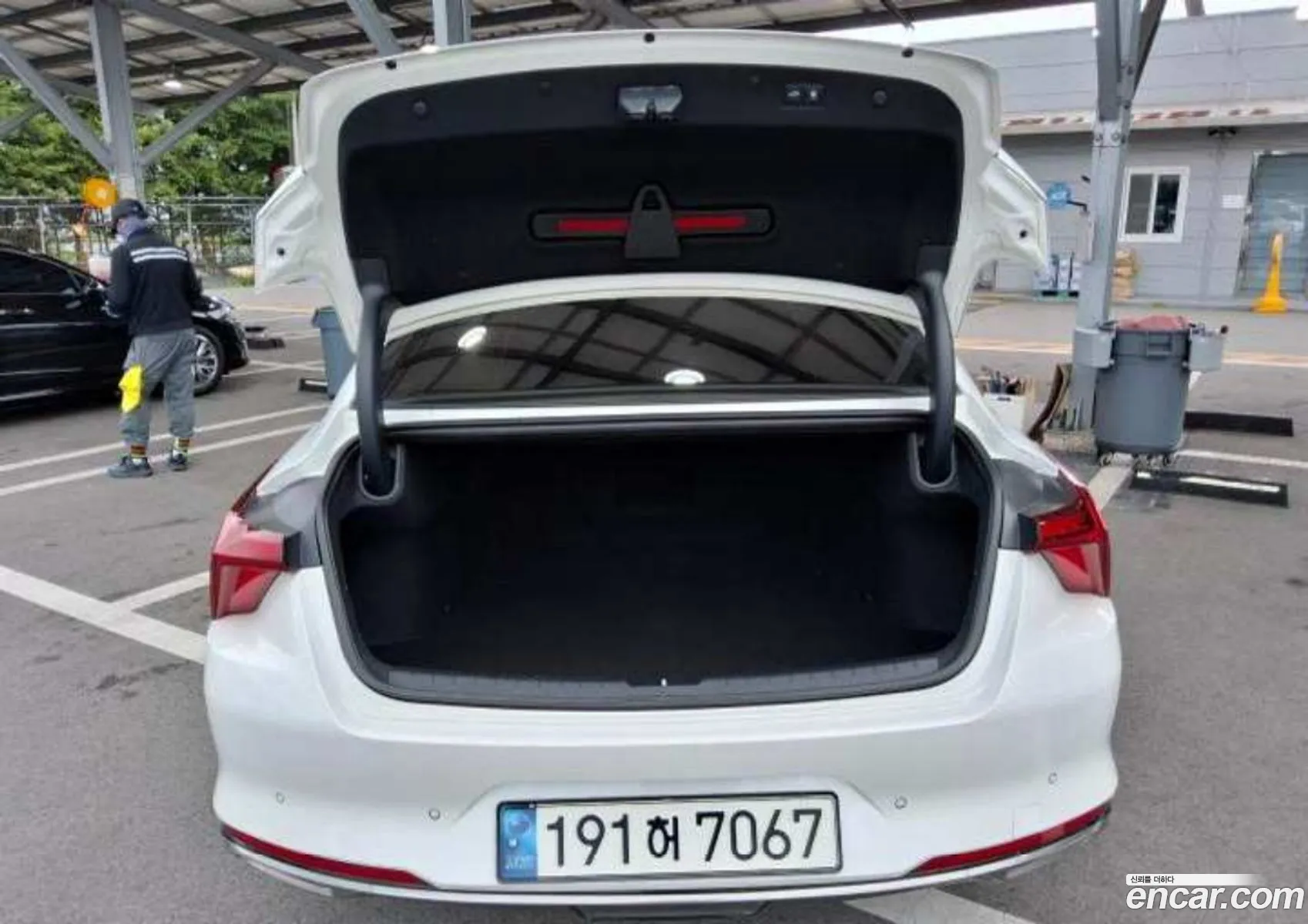 Kia K8 Hybrid 2022 — 13