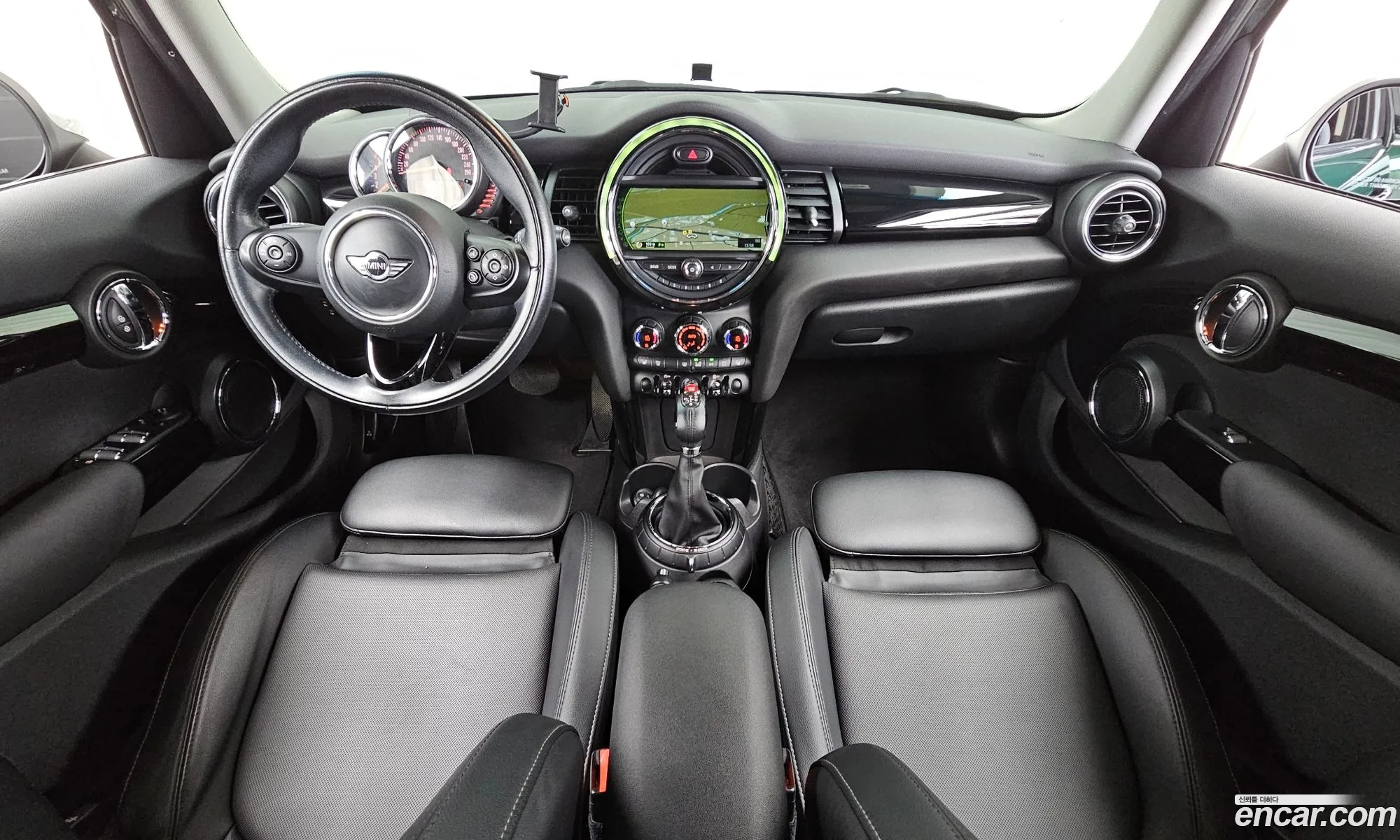 Mini Cooper D 2015 — 16