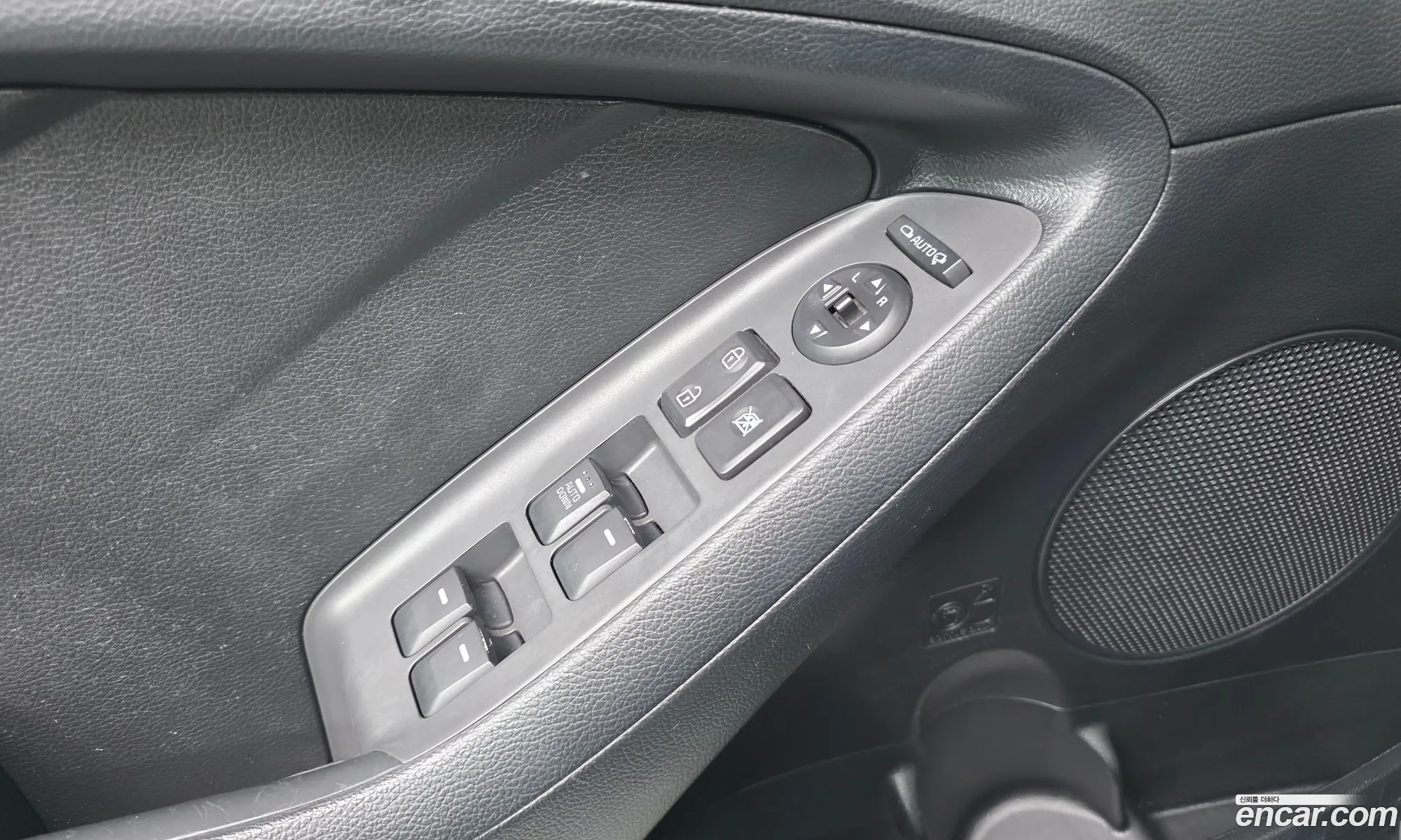 Kia K3 2016 KNAFK412BGA643160 — 8