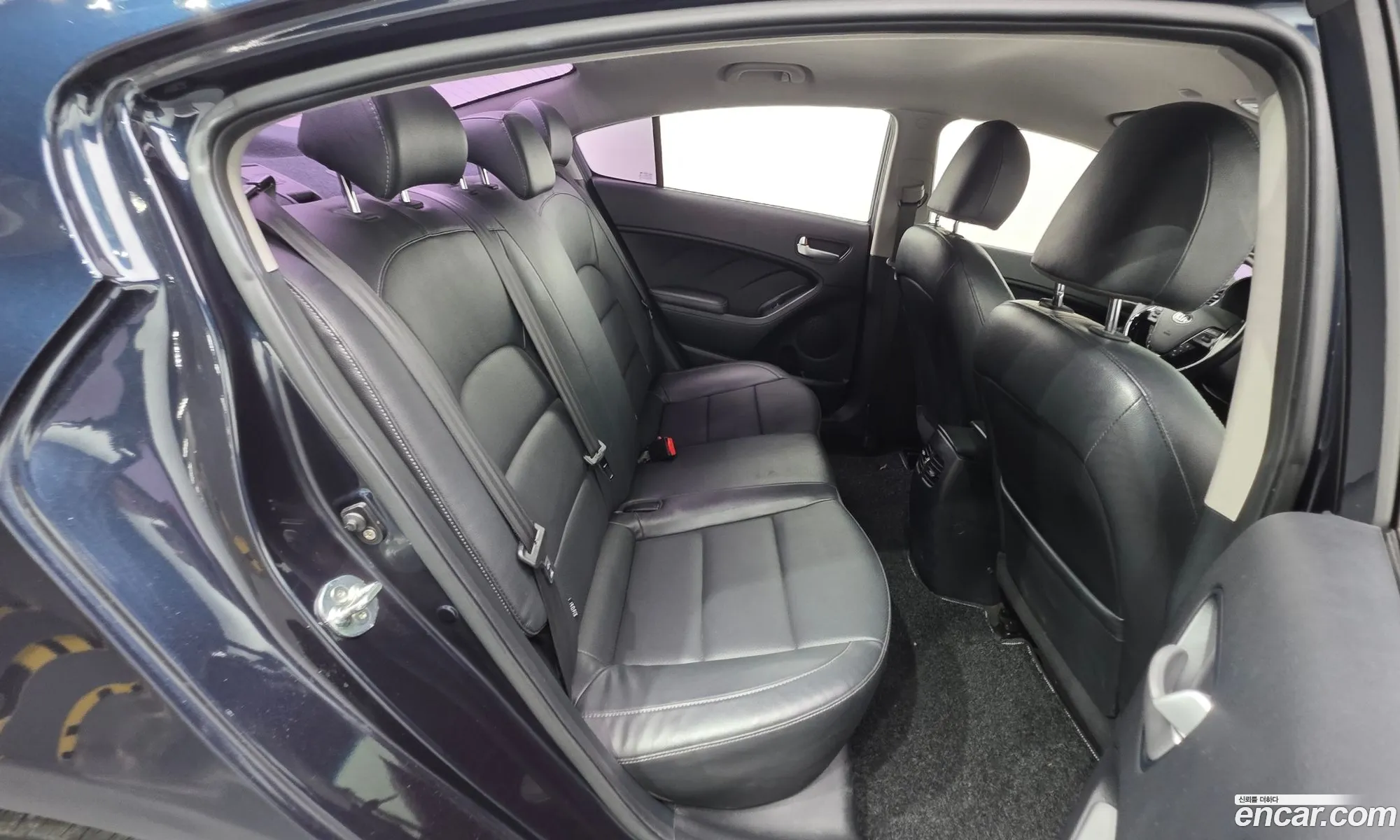 Kia K3 2016 KNAFK412BGA643160 — 5