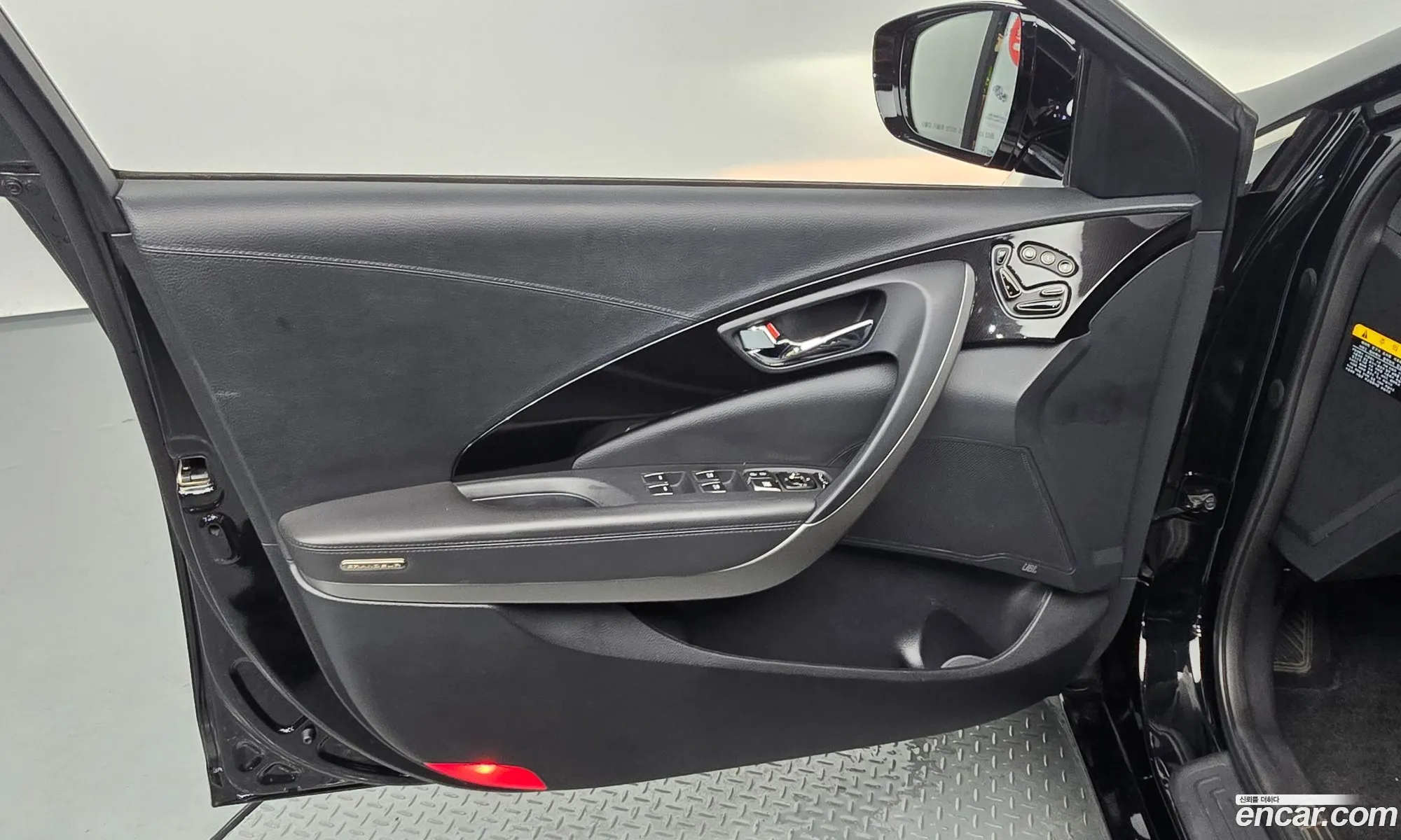 Hyundai Grandeur HG 2012 — 22