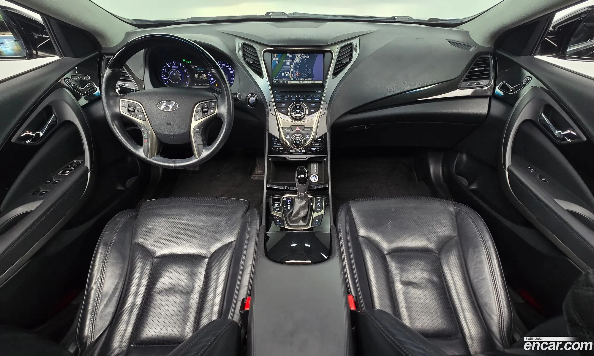 Hyundai Grandeur HG 2012 — 18