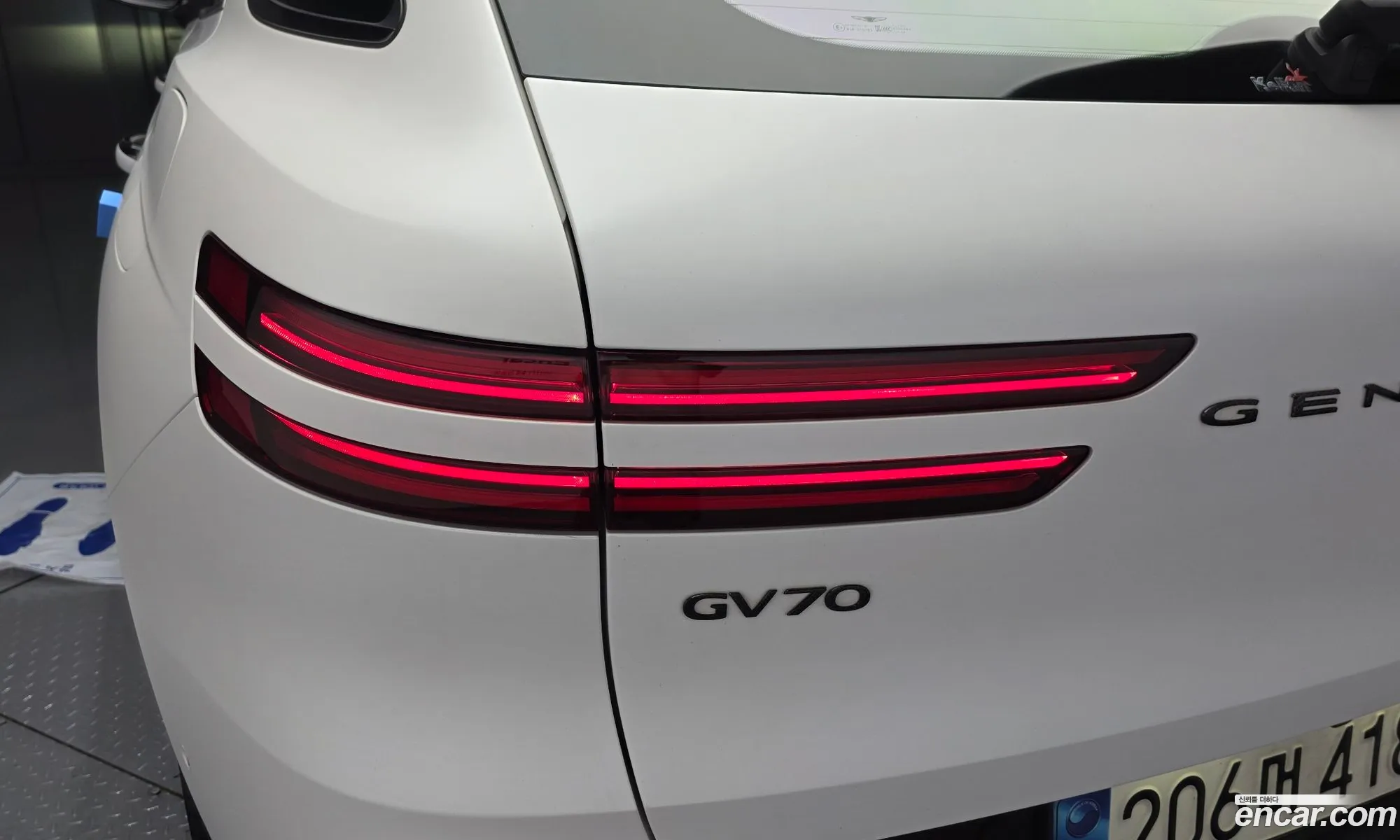 Genesis GV70 2021 KMTMF81CDMU035724 — 3