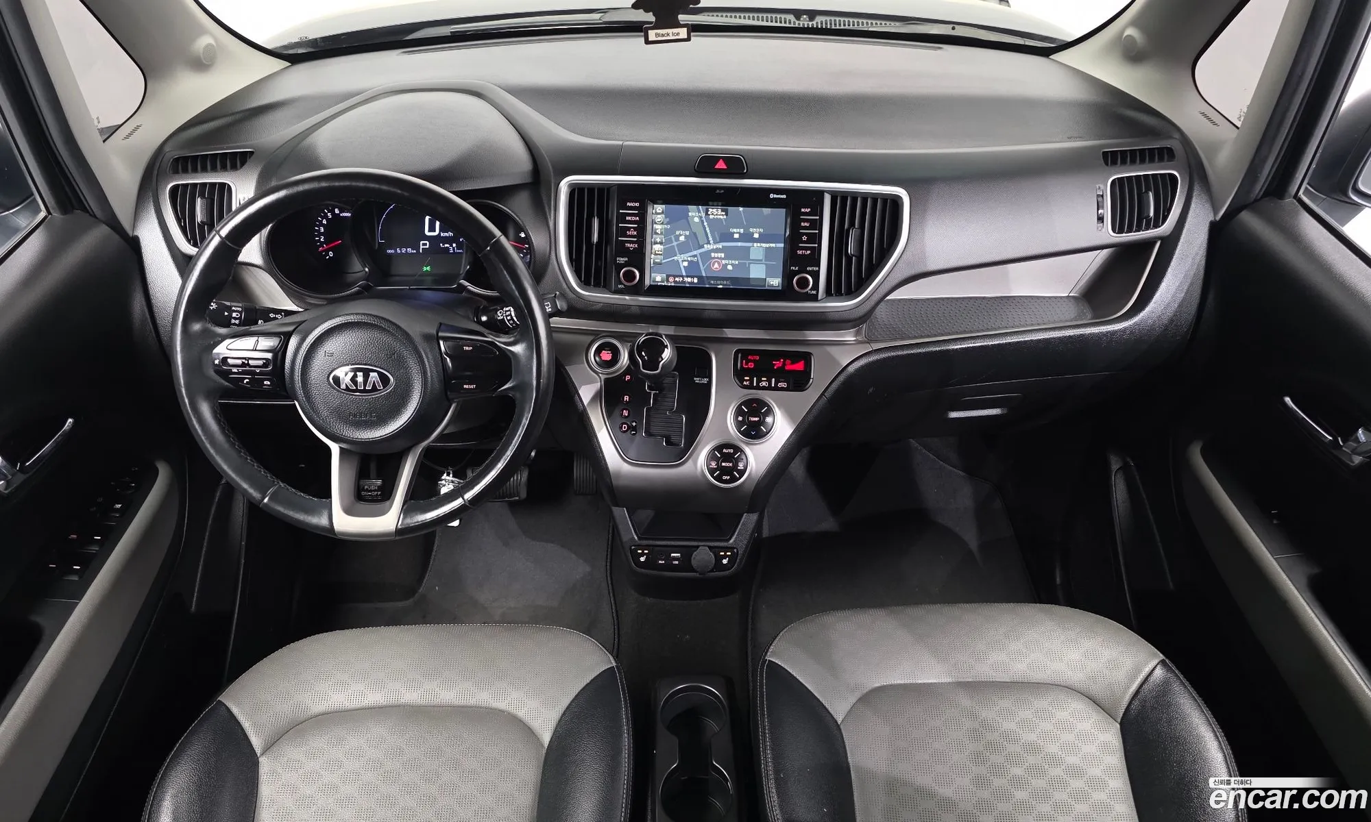 Kia Ray 2018 KNACK811BJT200293 — 11
