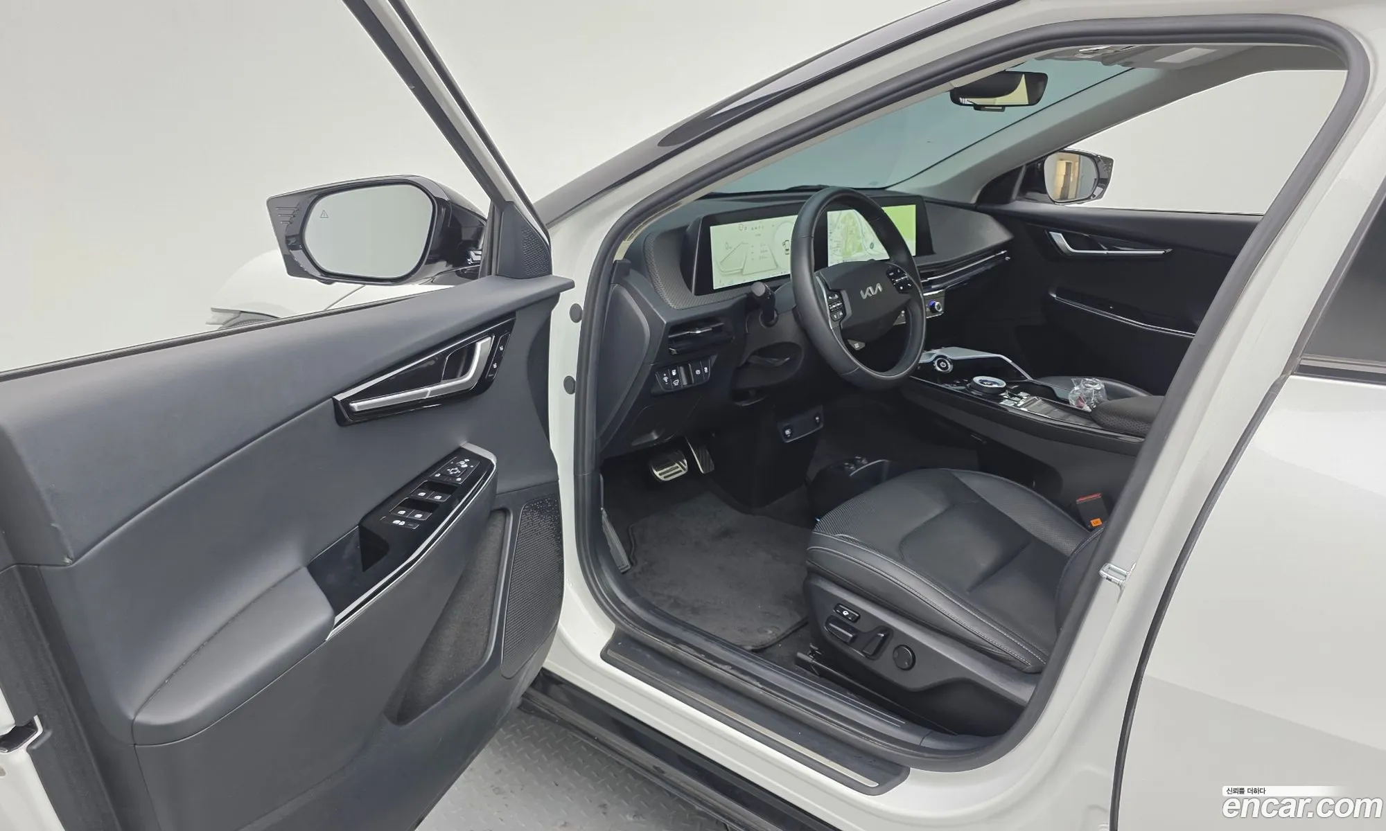 Kia EV6 2022 KNAC381AFNA054026 — 9