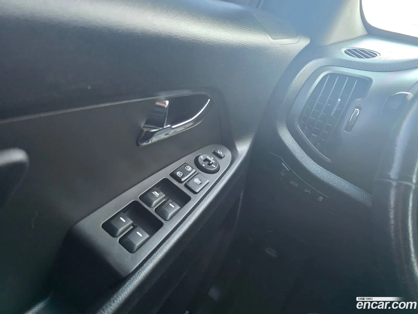 Kia Sportage R 2012 — 3