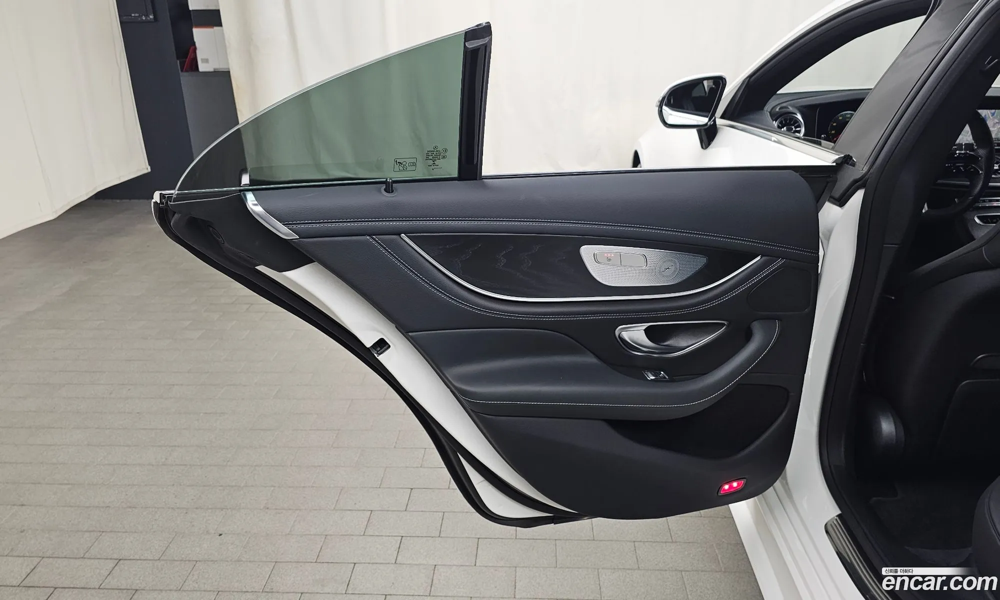 Mercedes-Benz CLS-Class C257 2022 W1K2J1KB0NA103615 — 26
