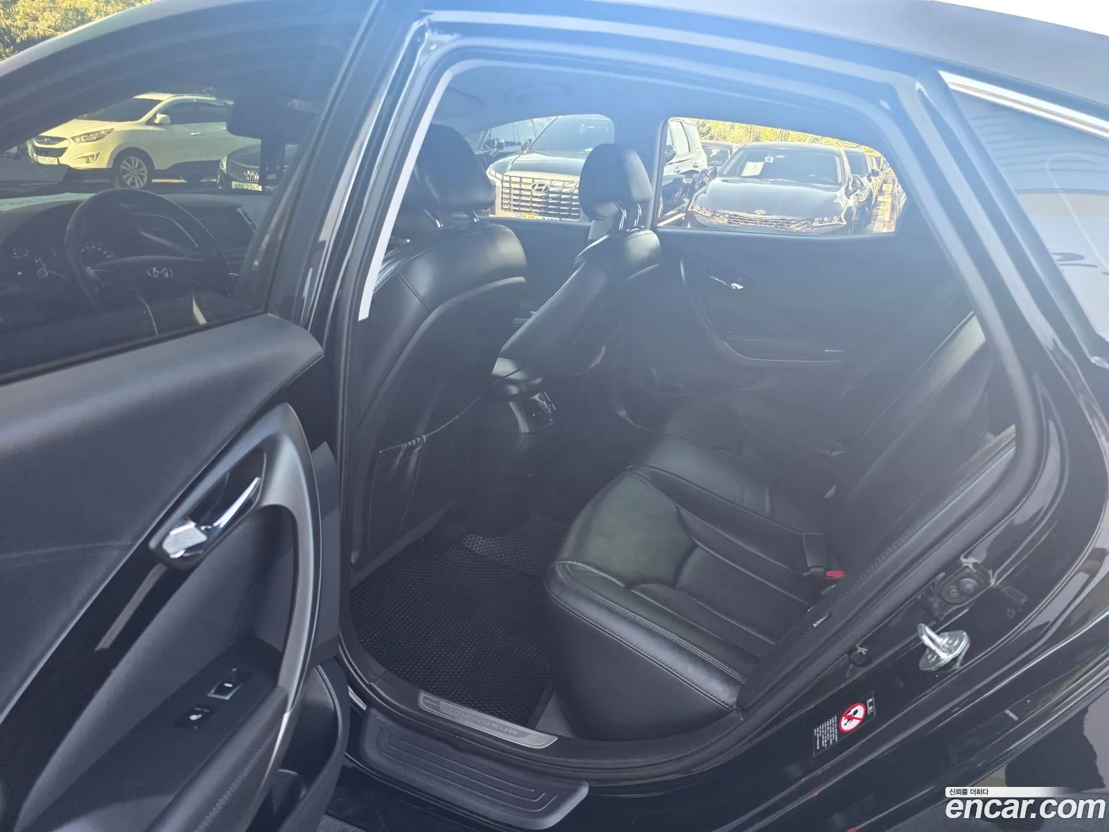 Hyundai Grandeur HG 2014 — 11