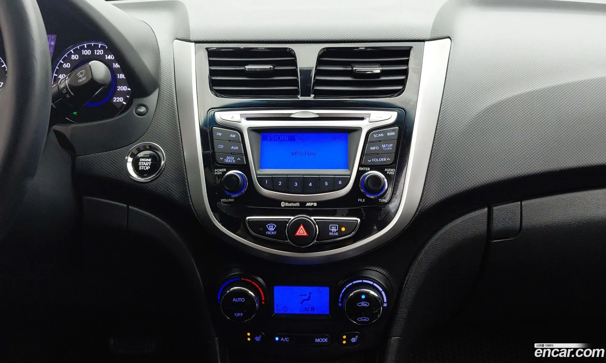 Hyundai Accent 2012 — 4