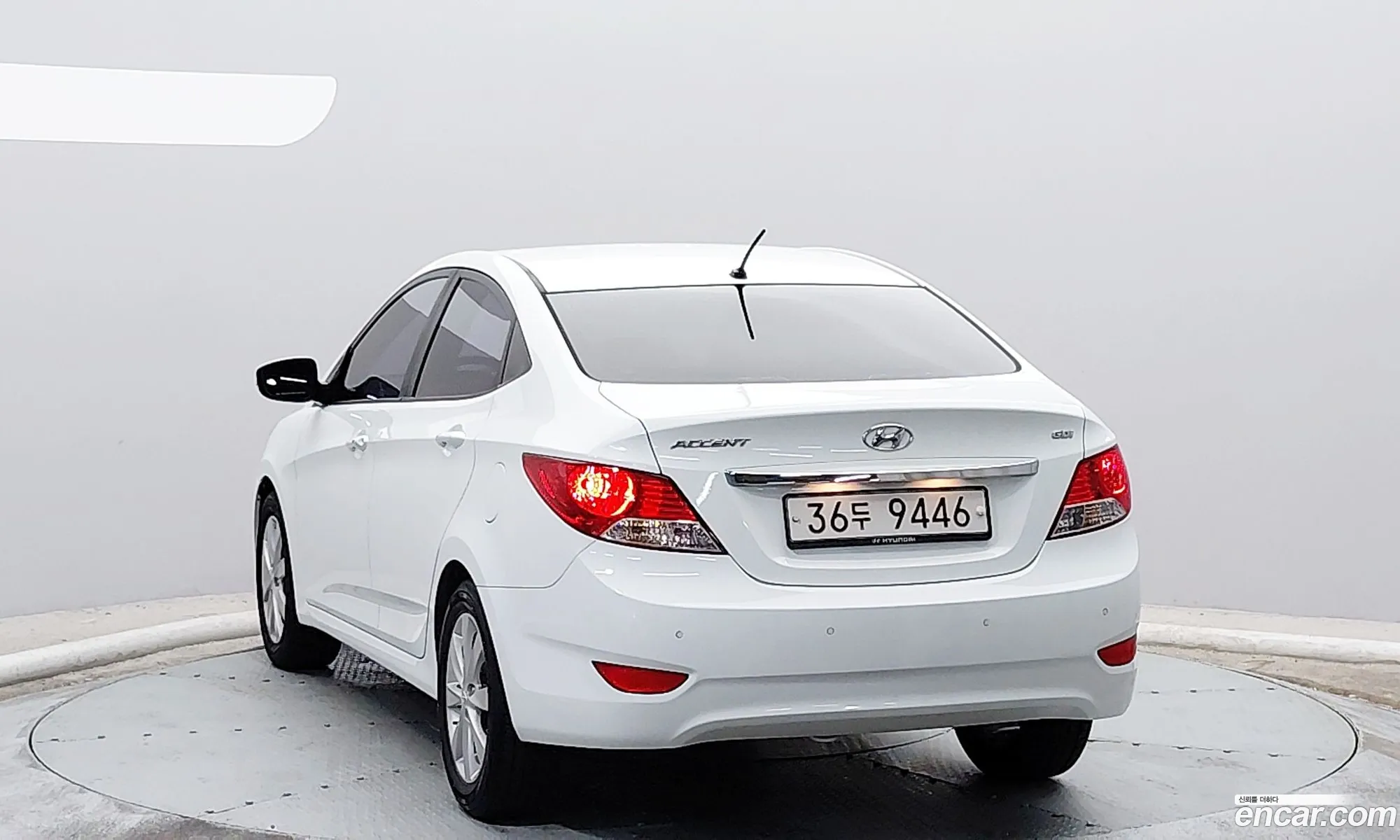 Hyundai Accent 2012 — 7