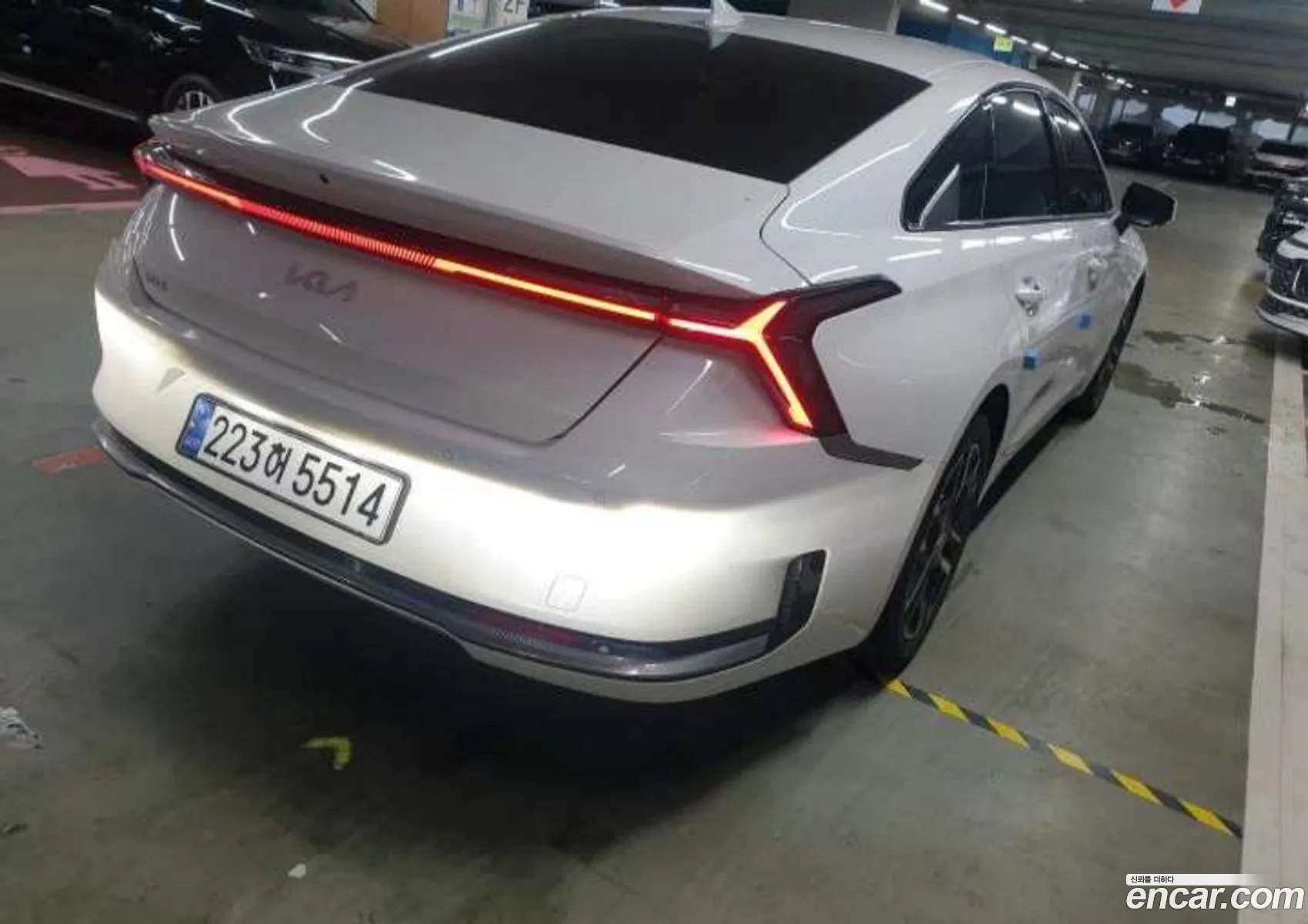 Kia K8 2025 — 8