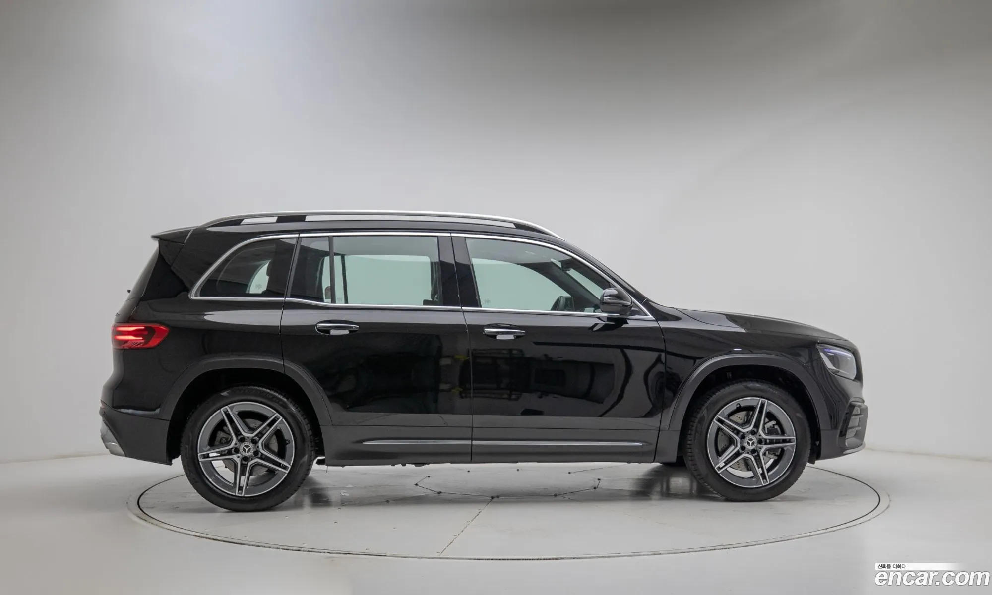Mercedes-Benz GLB-Class X247 2025 — 4