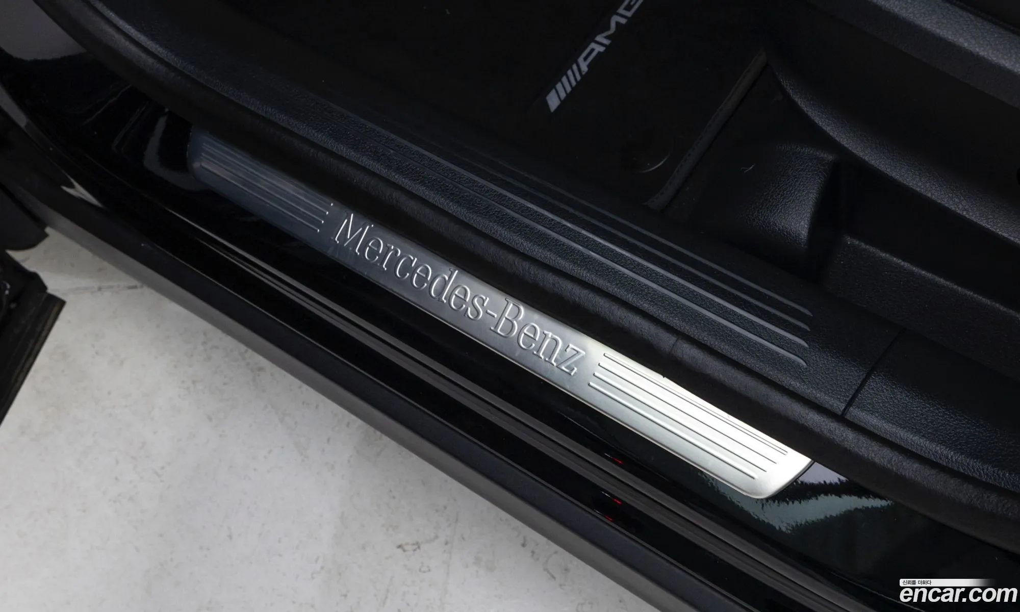 Mercedes-Benz GLB-Class X247 2025 — 2