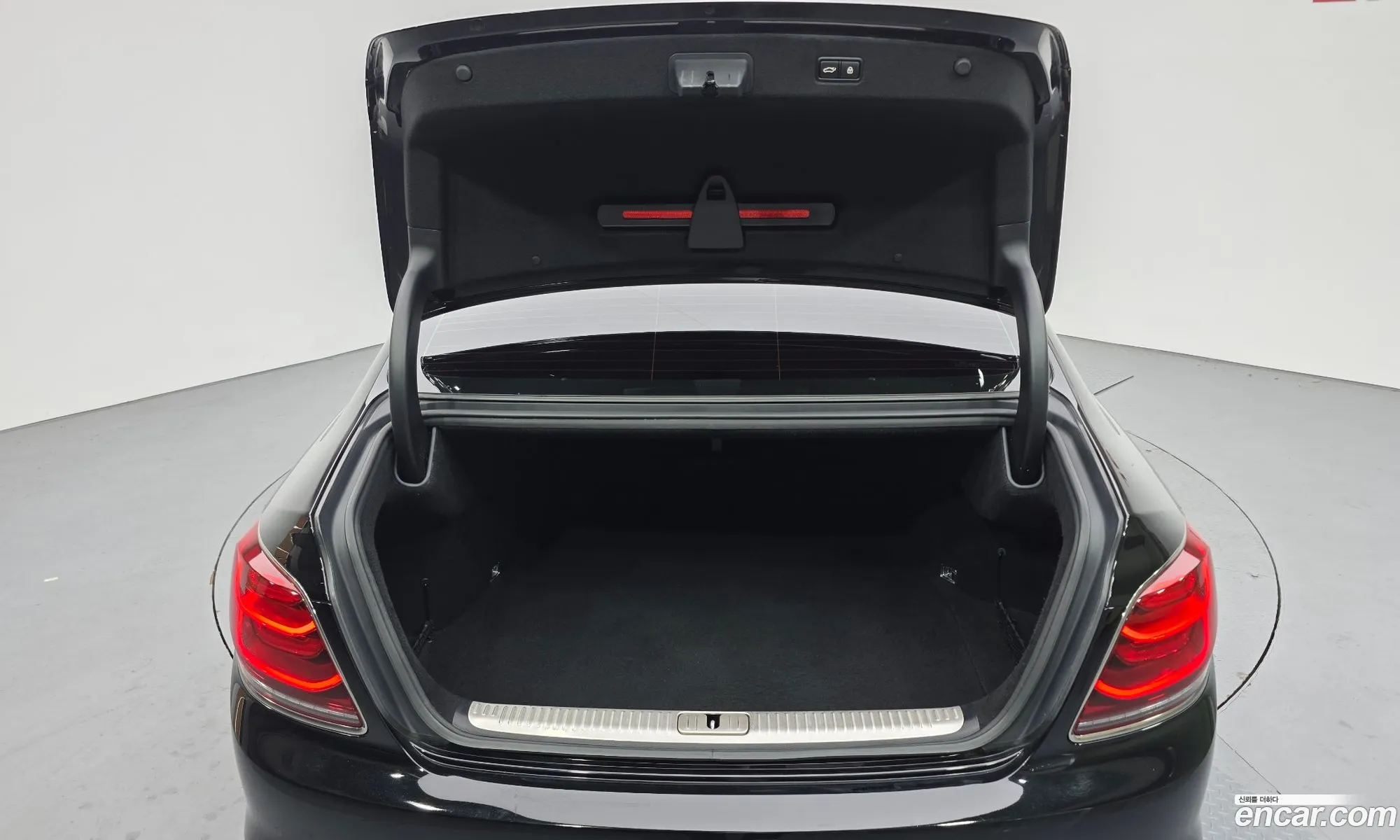 Kia The K9 2019 KNAS3418DLS019996 — 19