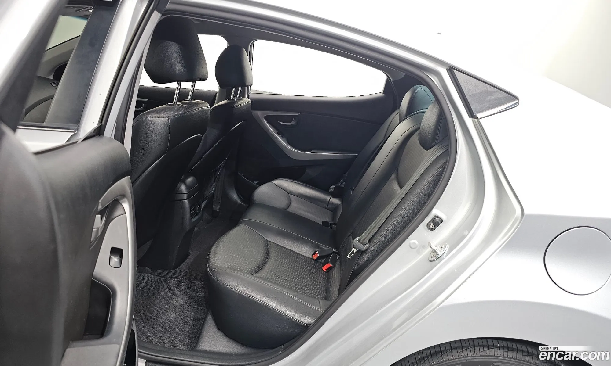 Hyundai Elantra 2015 KMHDG41LBGU506514 — 8