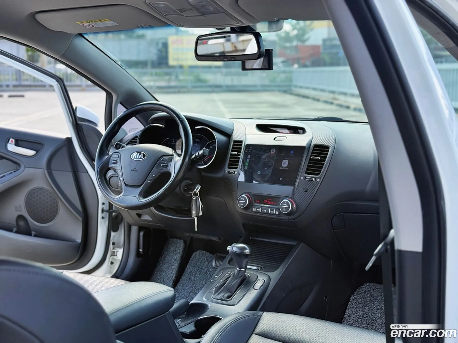 Kia K3 2014 — 14