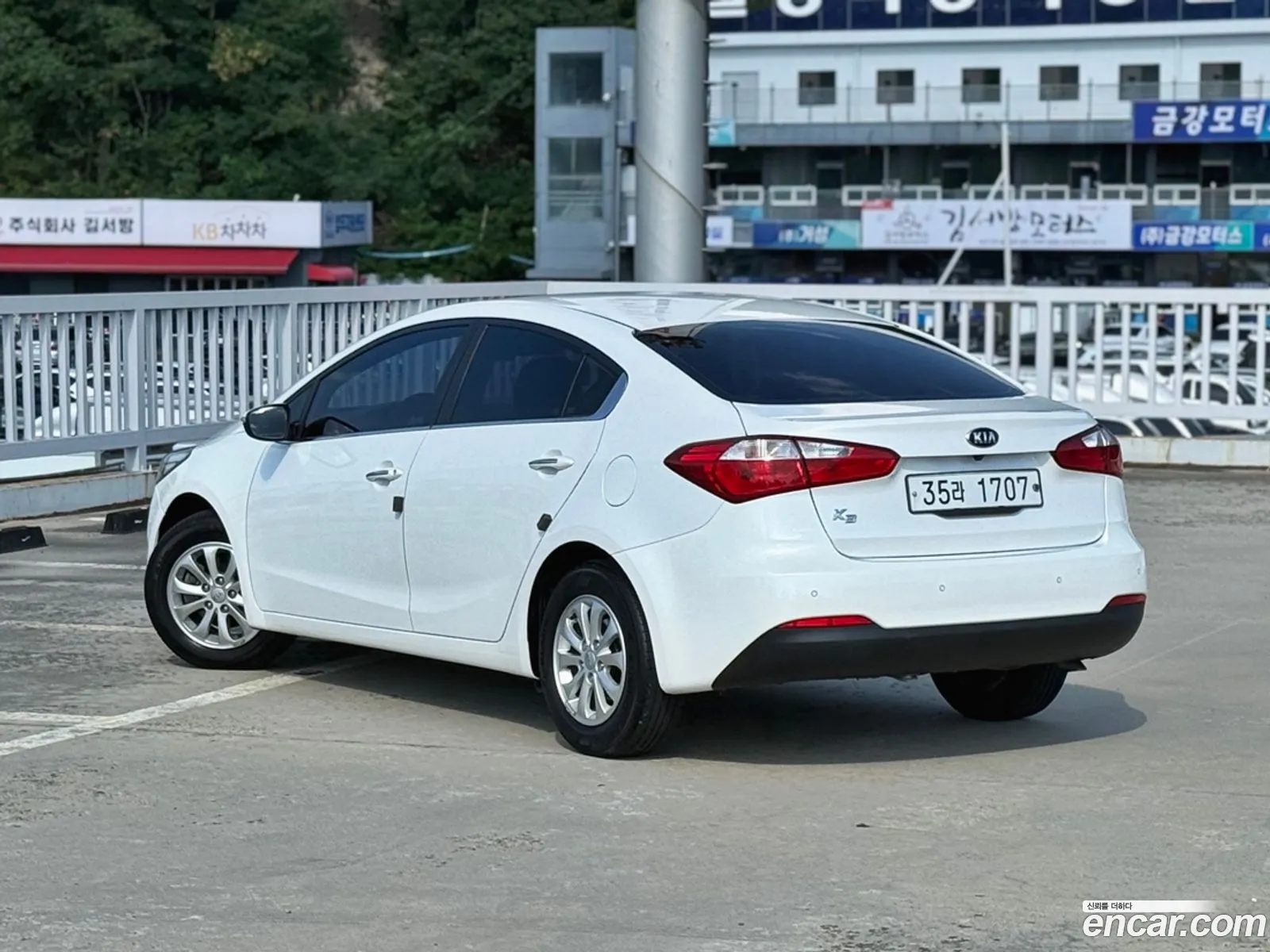 Kia K3 2014 — 11