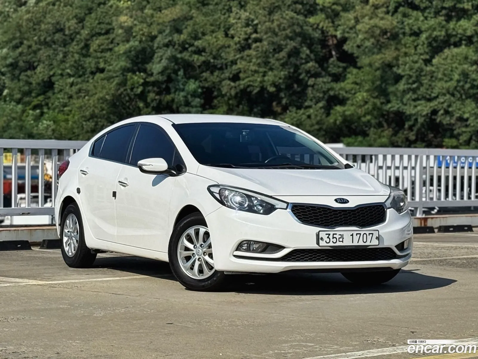 Kia K3 2014 — 19