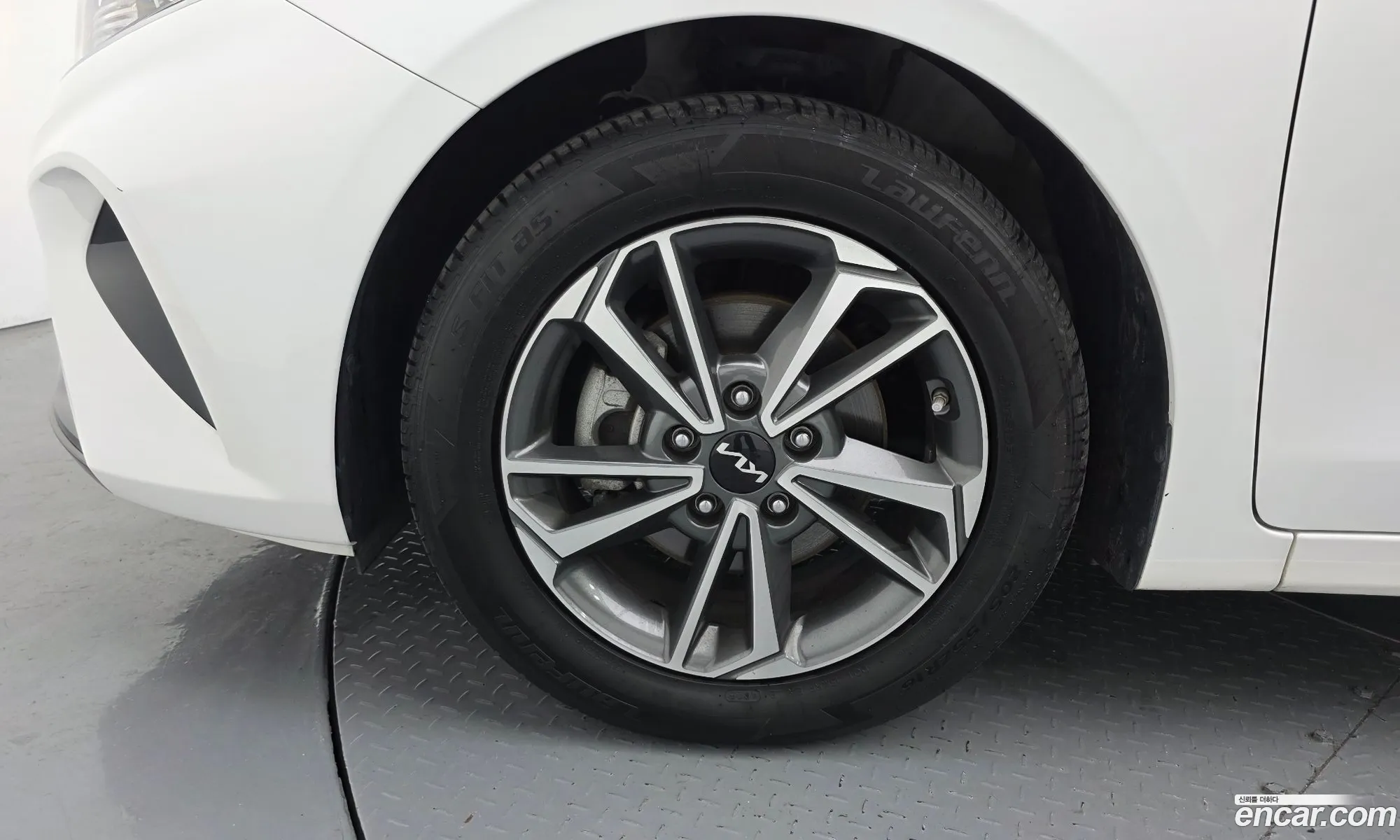 Kia K3 2022 KNAF241BENA145639 — 16