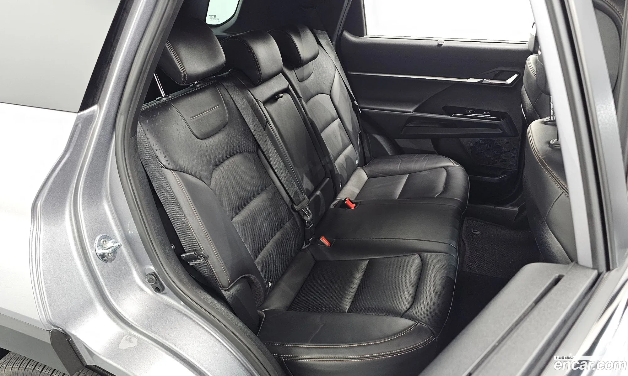 KG Mobility (SsangYong) Torres EVX 2023 — 25