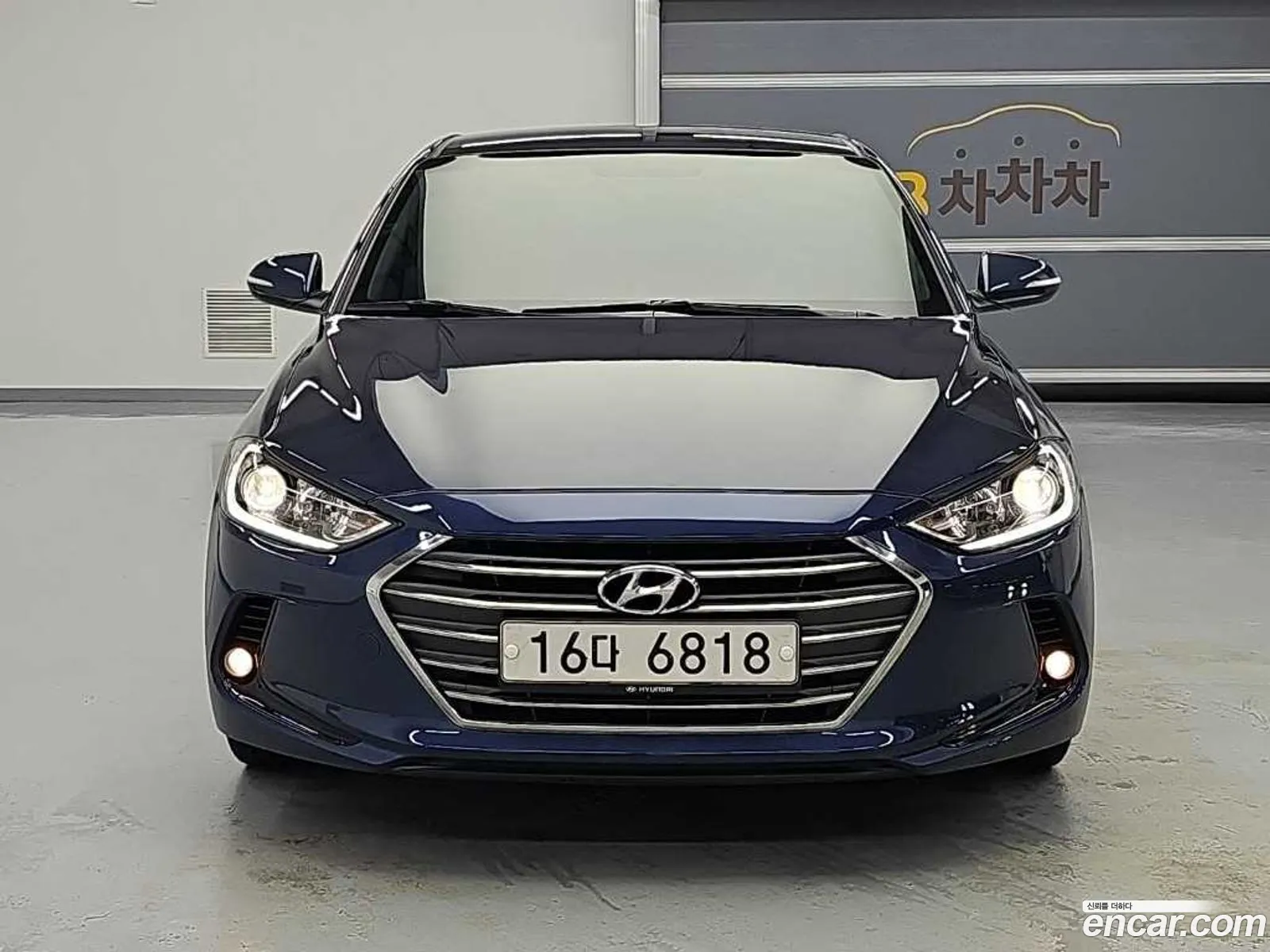 Hyundai Elantra AD 2017 — 13