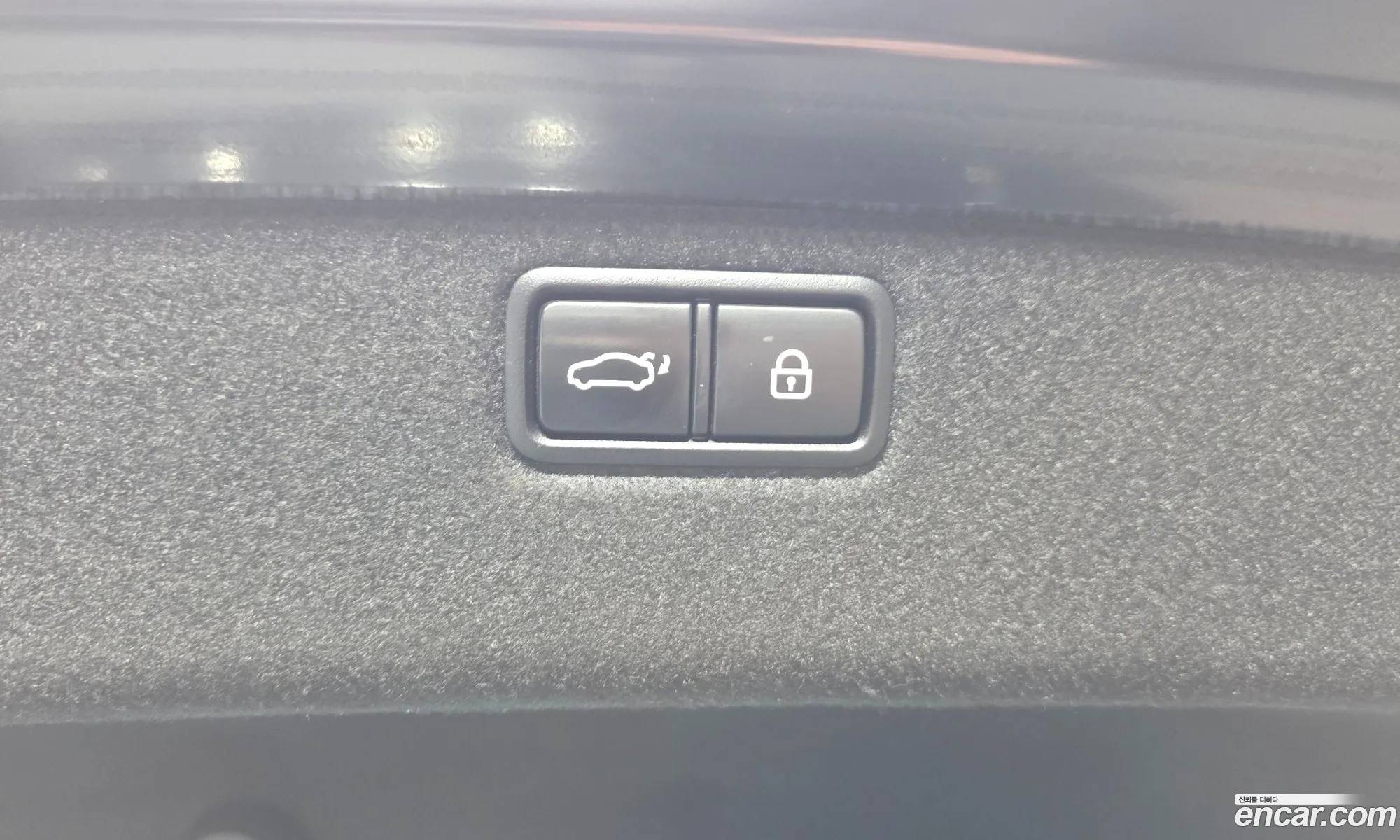Genesis G80 2018 KMHGM41DDKU303864 — 31
