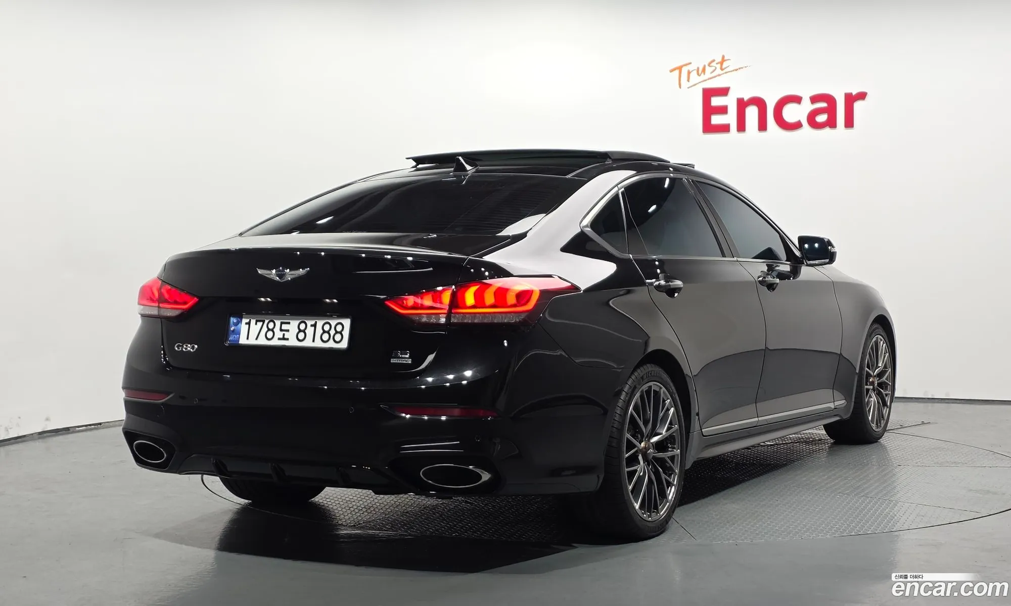 Genesis G80 2018 KMHGM41DDKU303864 — 6