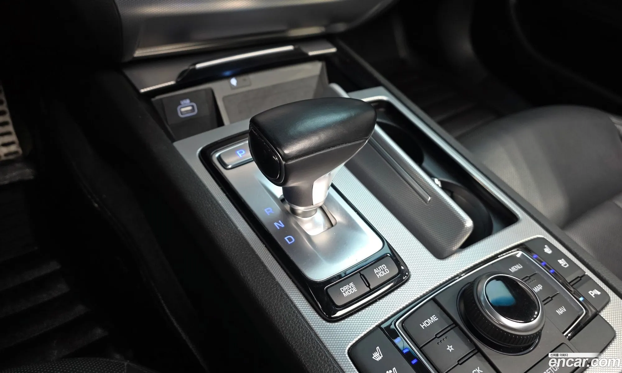 Genesis G80 2018 KMHGM41DDKU303864 — 34