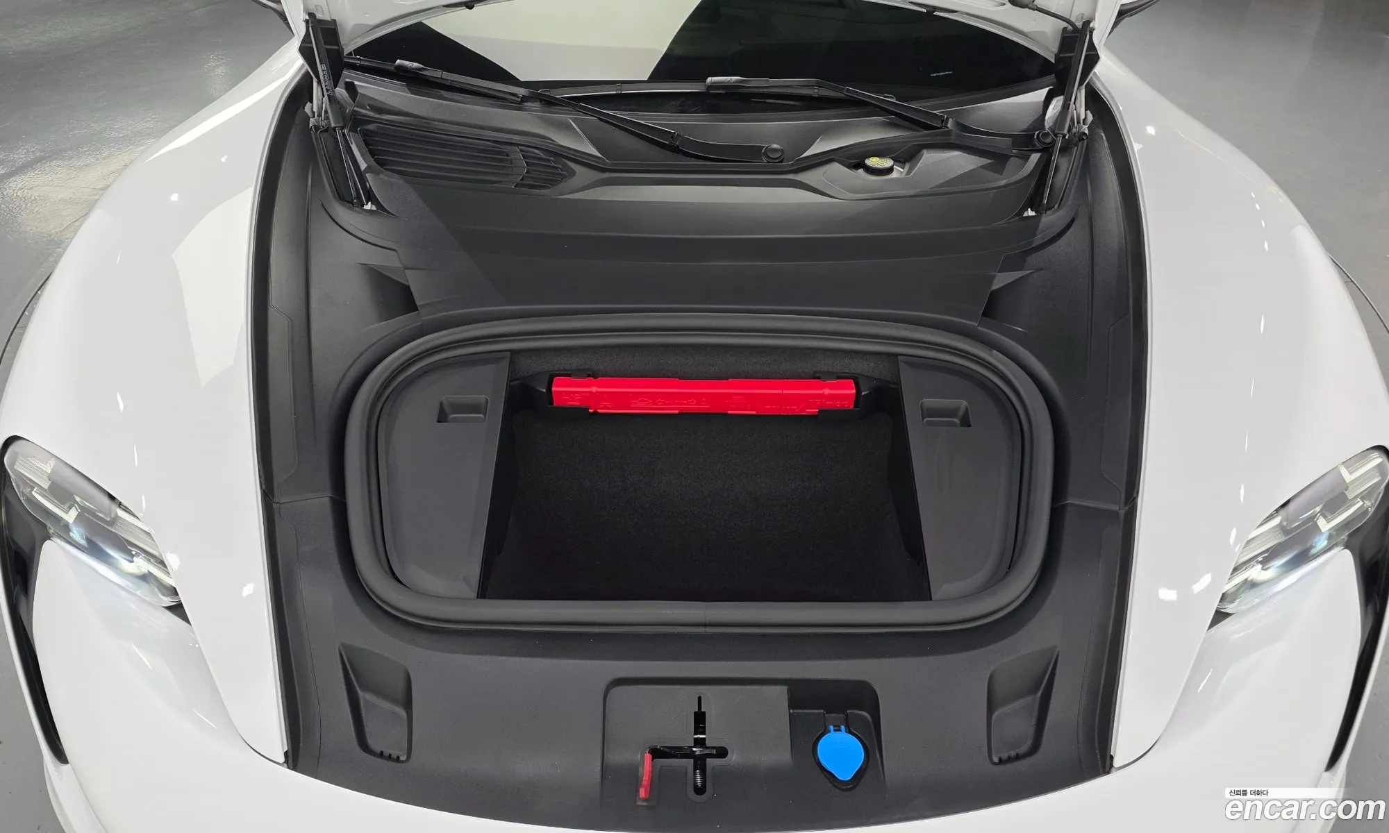 Porsche Taycan 2024 WP0AB2Y16RSA35346 — 16