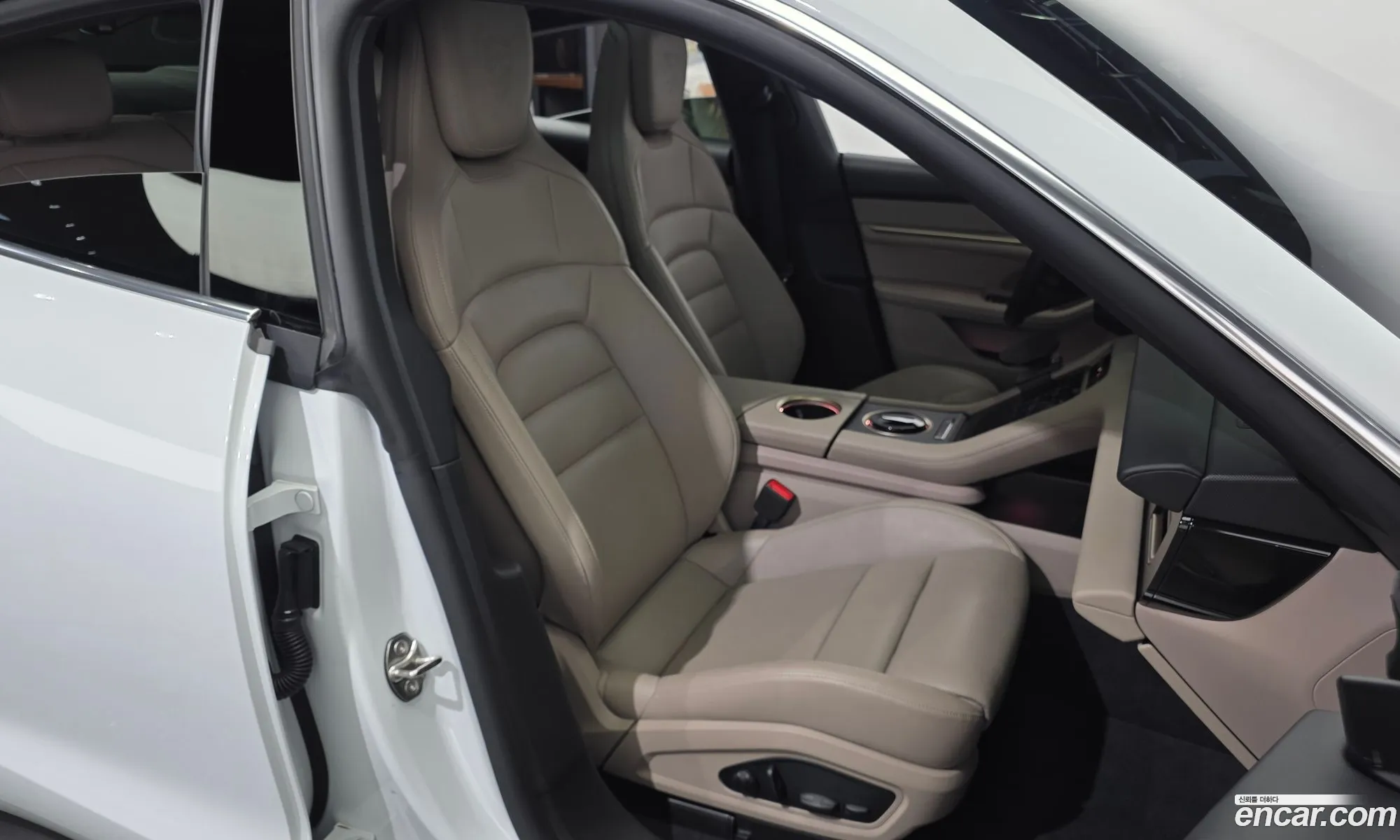 Porsche Taycan 2024 WP0AB2Y16RSA35346 — 17