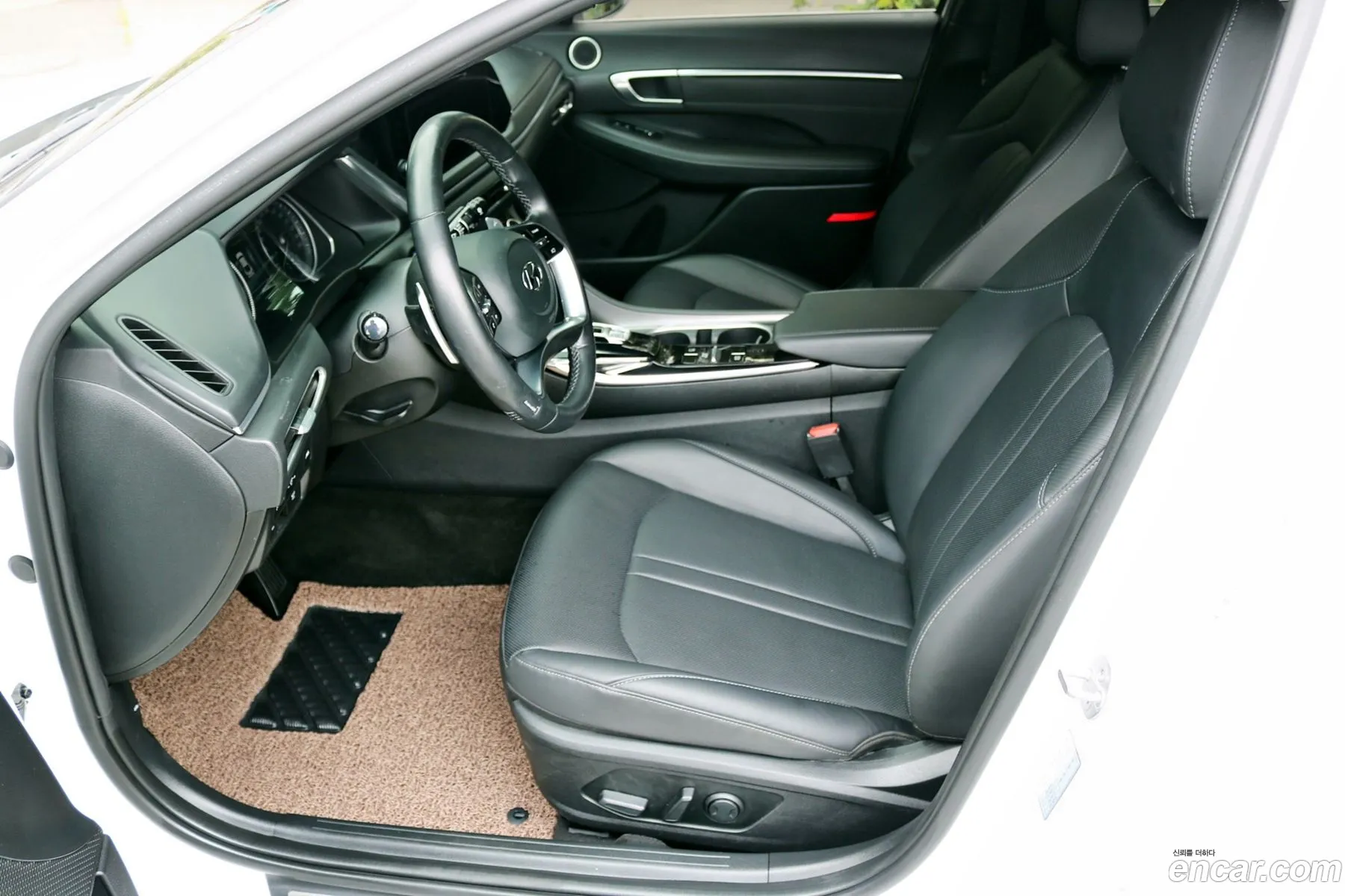 Hyundai Sonata 2022 — 12