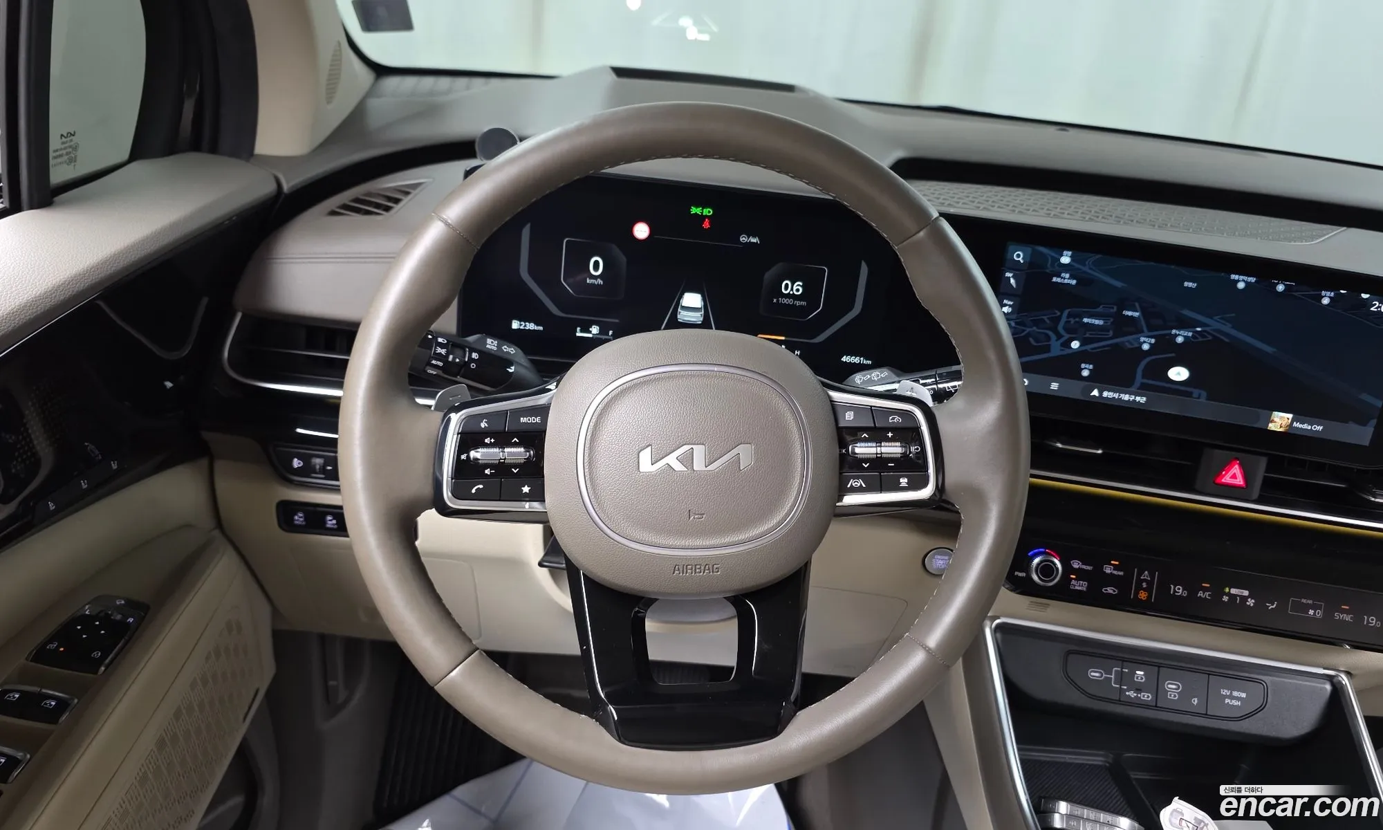 Kia Carnival 2024 — 31