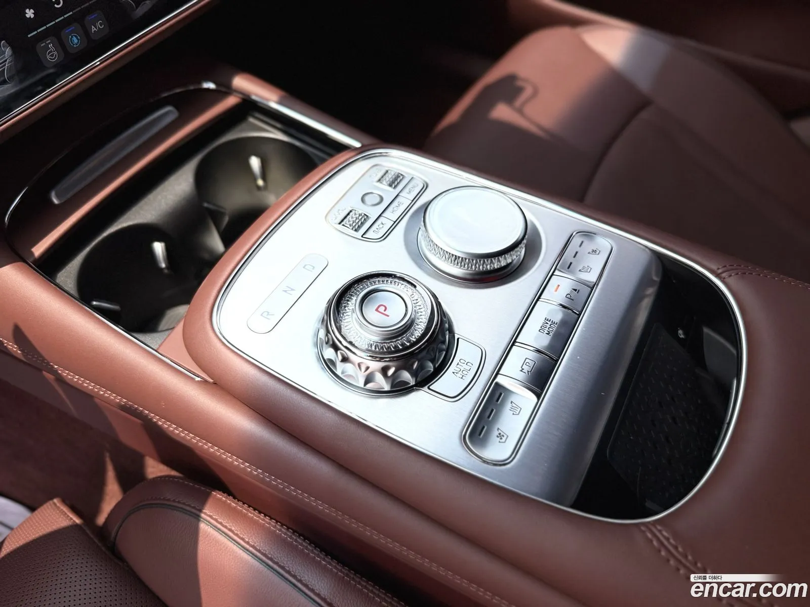 Genesis G90 2022 — 14